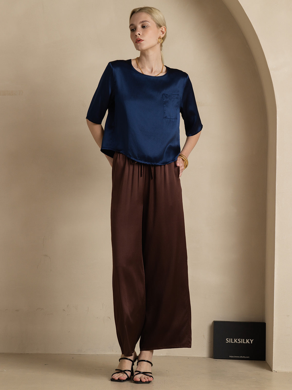 [Blu Scuro] SilkSilky-IT Manga media Scollo A Coppa Magliette donna 007