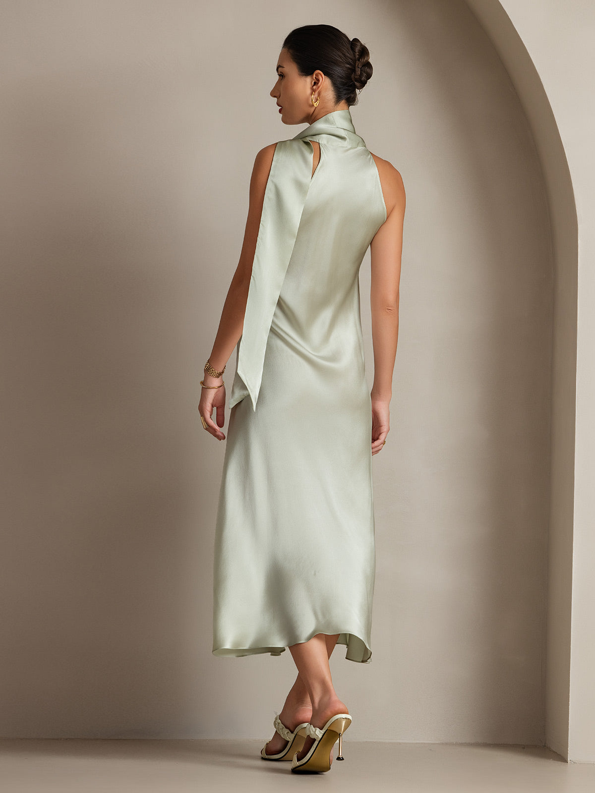 SilkSilky-IT 19Momme Seta Senza maniche Nodo al collo Vestiti da donna VerdeChiaro 002
