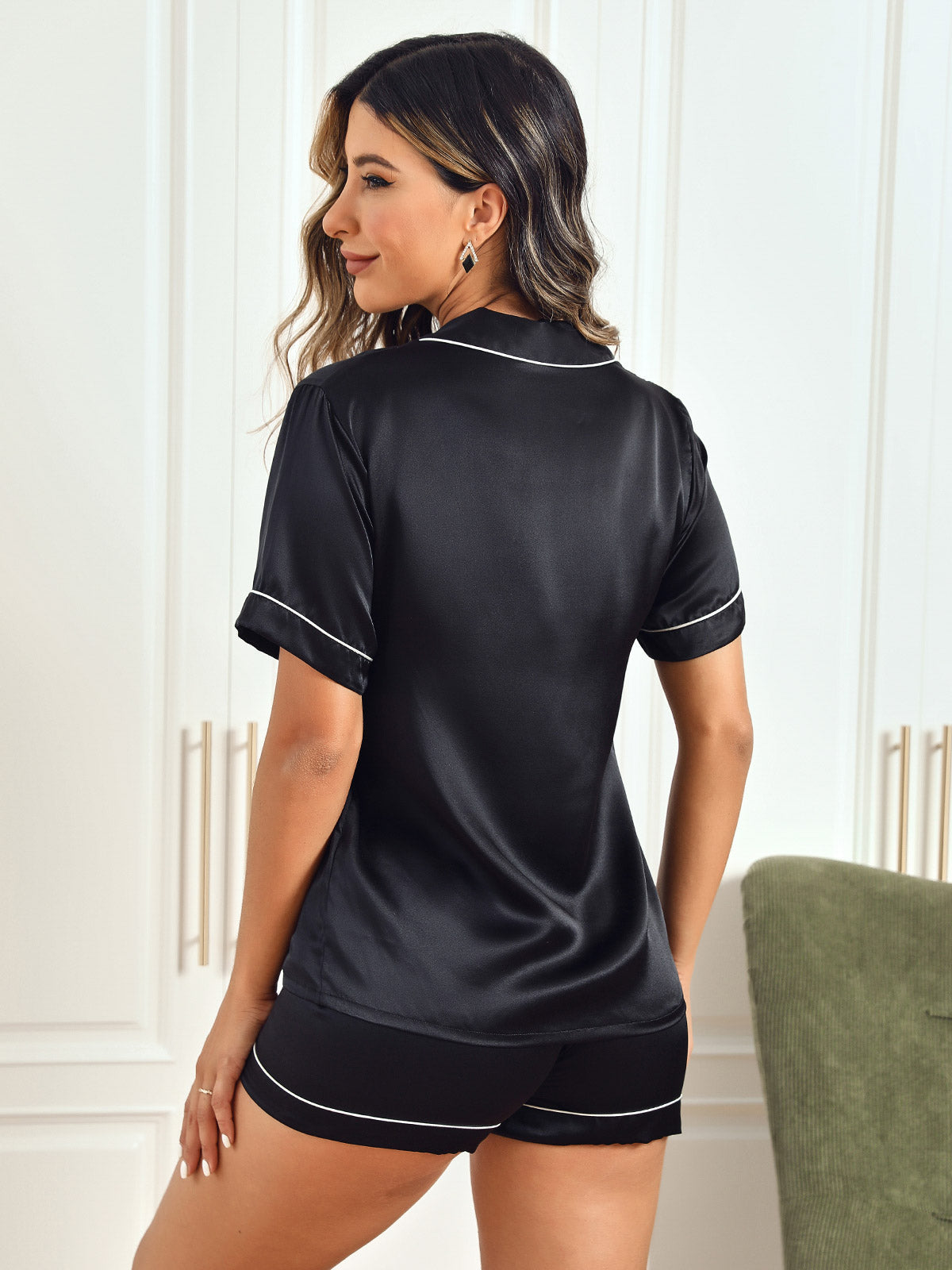 SilkSilky-IT Seta pura Maniche Corte Collo risvolto dentellato Pigiami da donna Nero 002
