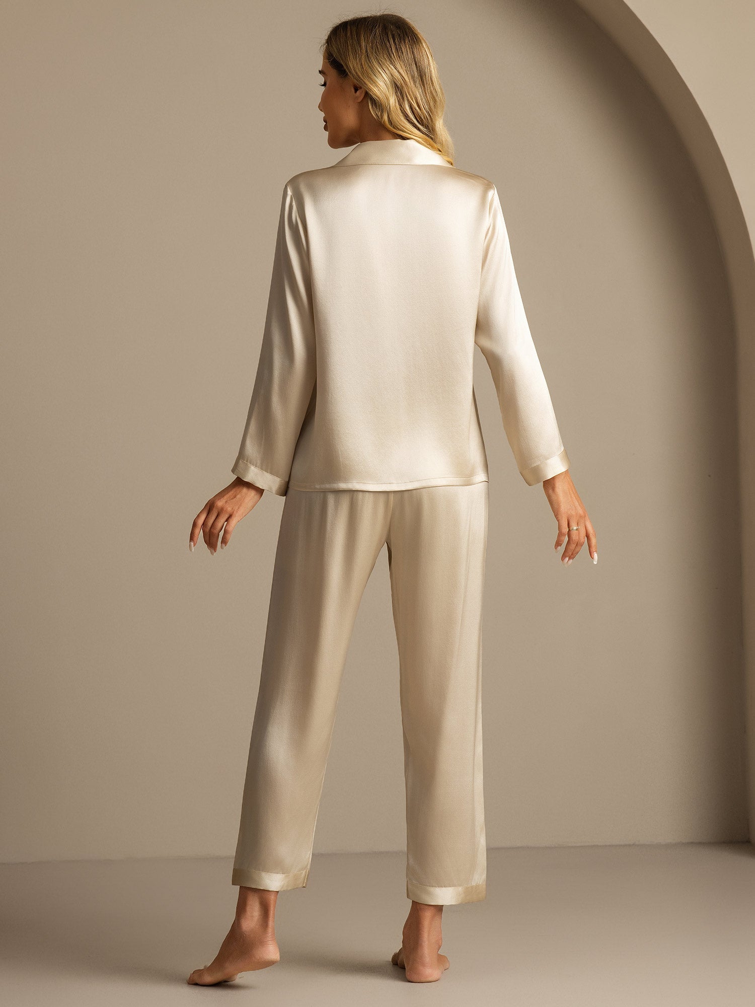 [Champagne] SilkSilky-IT Seta pura Womens Pajamas 002,