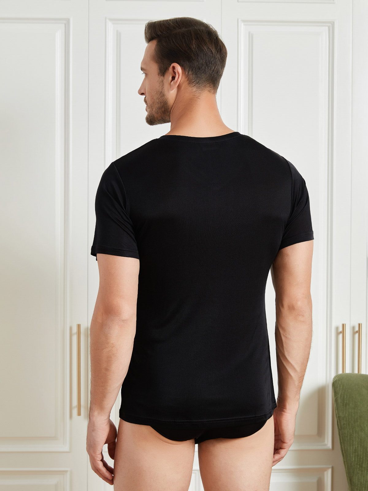 SilkSilky-IT Maglia di seta Maniche Corte Collo a V Maglietta da uomo Nero 002