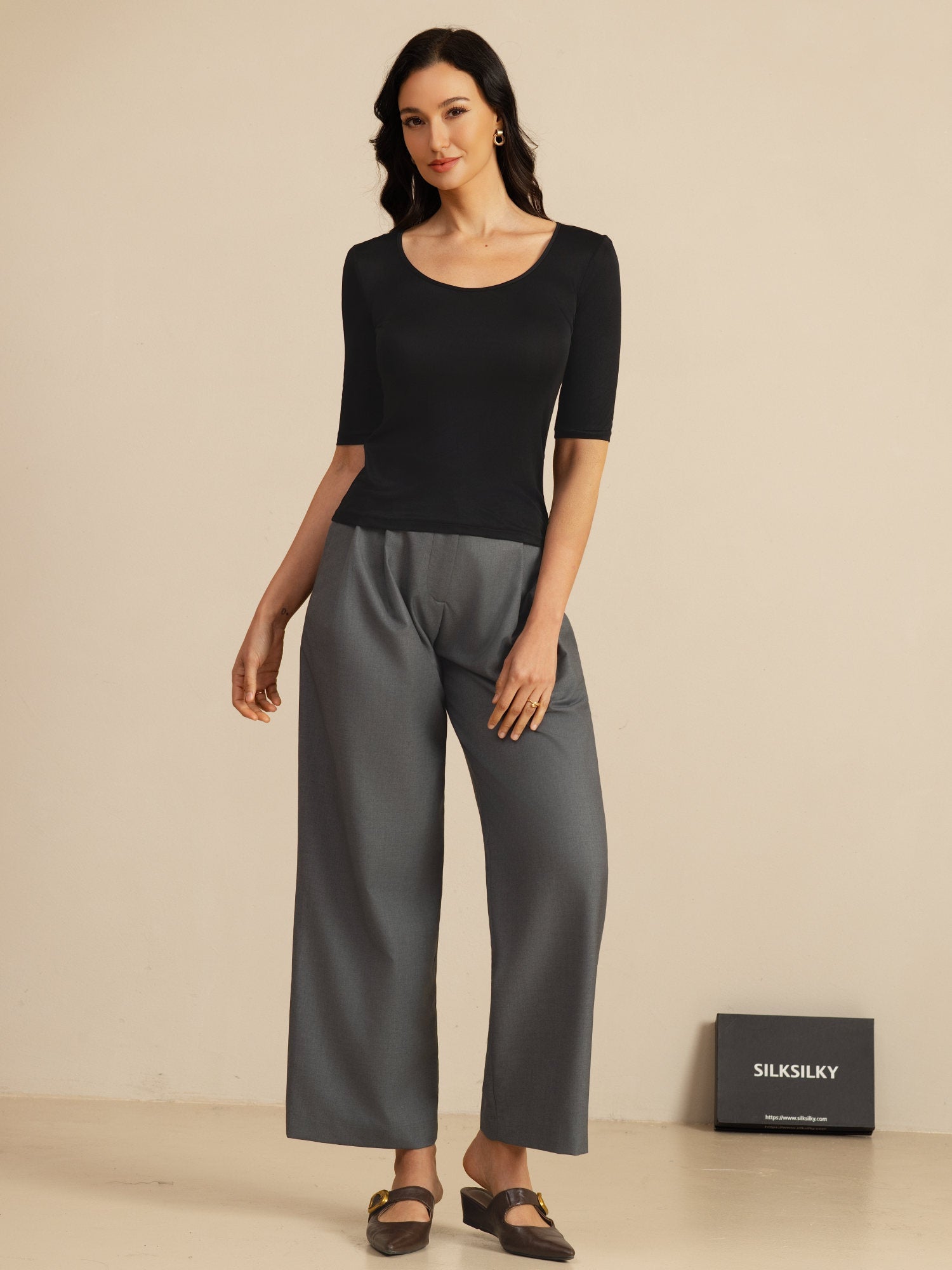 [Nero] SilkSilky-IT Manga media Scollo A Coppa Magliette donna 007