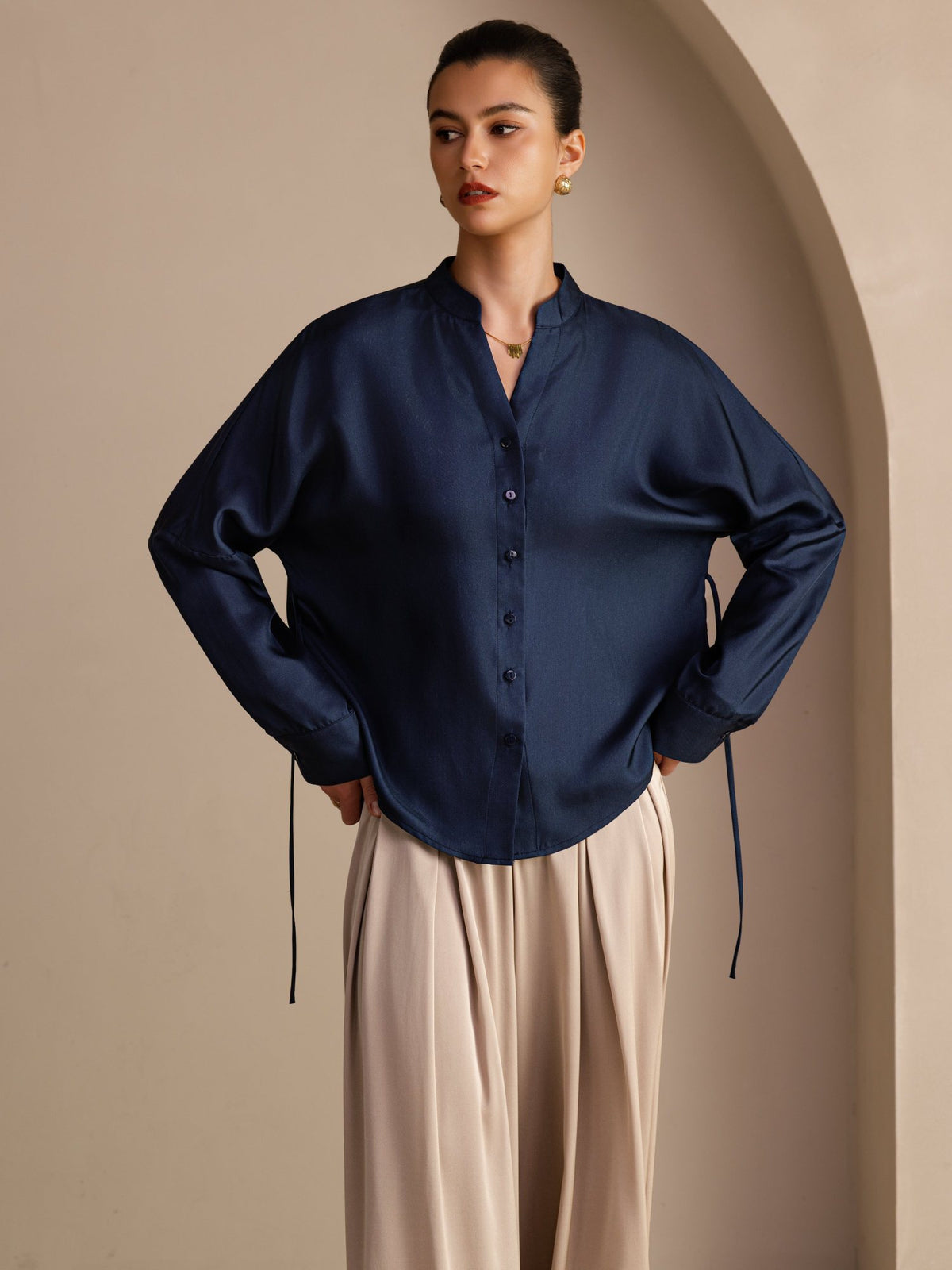 [Blu Scuro] SilkSilky-IT Long Sleeve Blouse 001