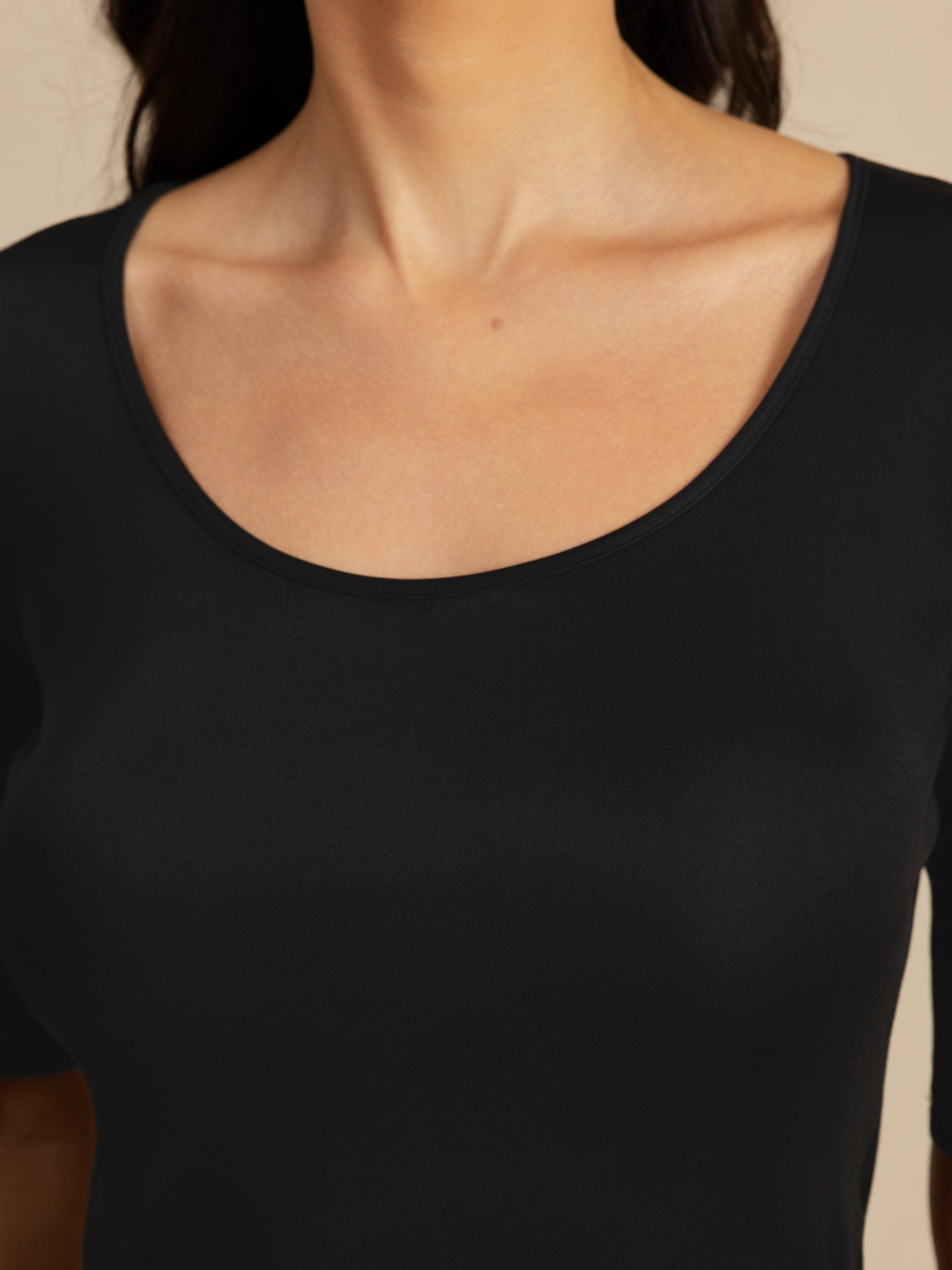 [Nero] SilkSilky-IT Manga media Scollo A Coppa Magliette donna 006