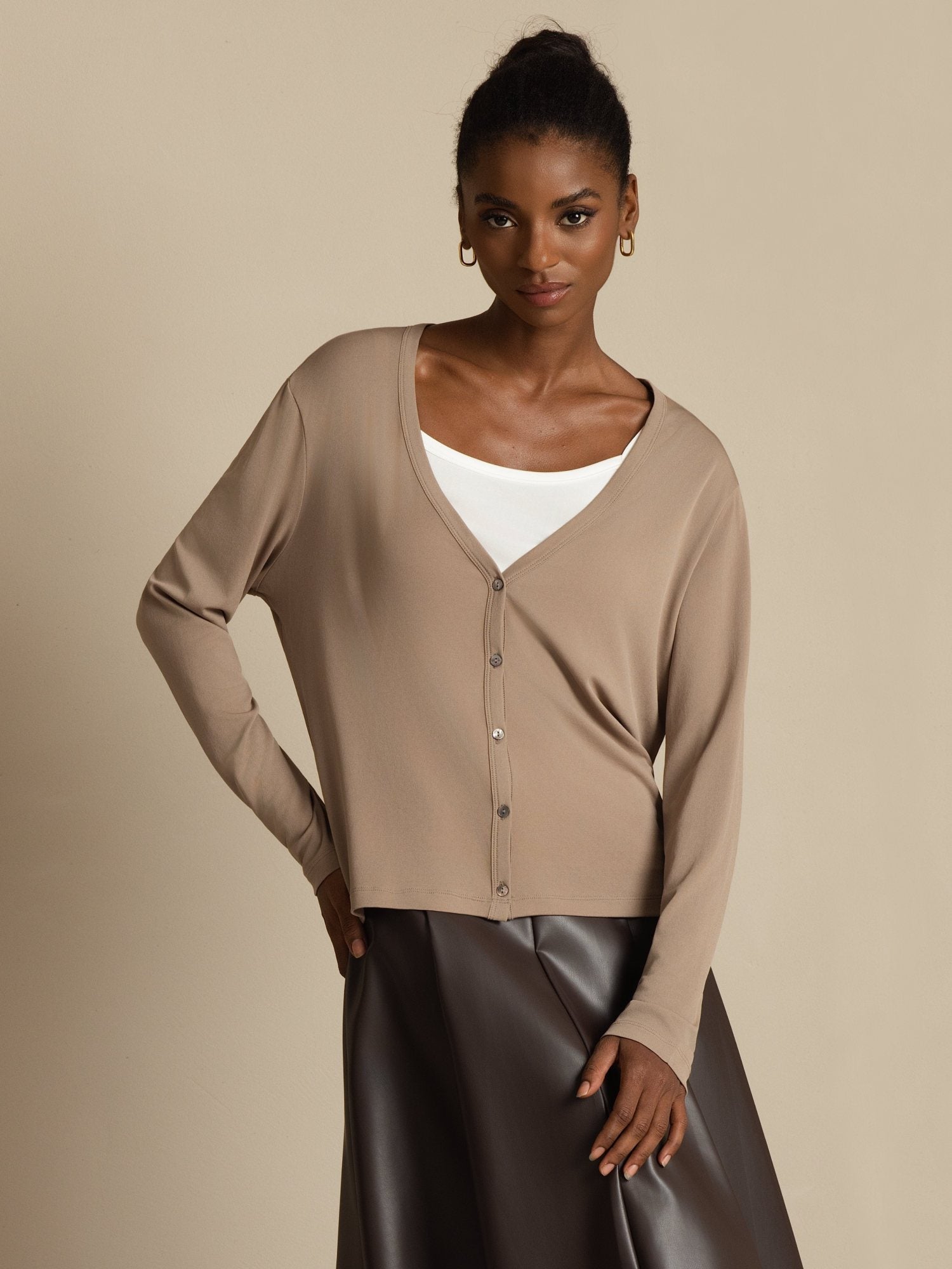 [MarroneChiaro] SilkSilky-IT 19Momme Seta Manica lunga Scollo a V Cardigan Donna 001