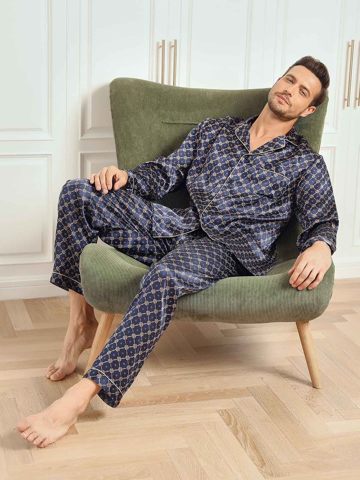 Pigiama Uomo in Pura Seta Stampata con Risvolto – IT-SILKSILKY