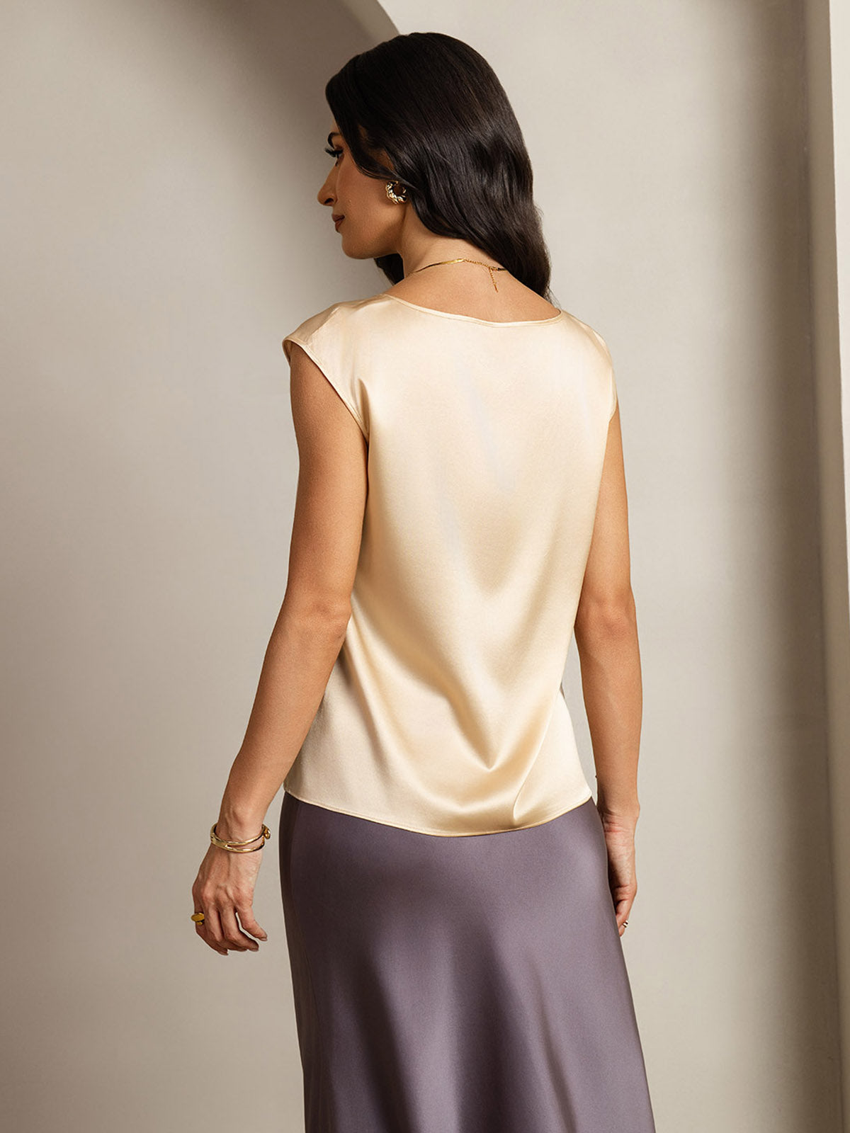[Champagne] SilkSilky-IT 19Momme Seta Womens T-Shirt 002