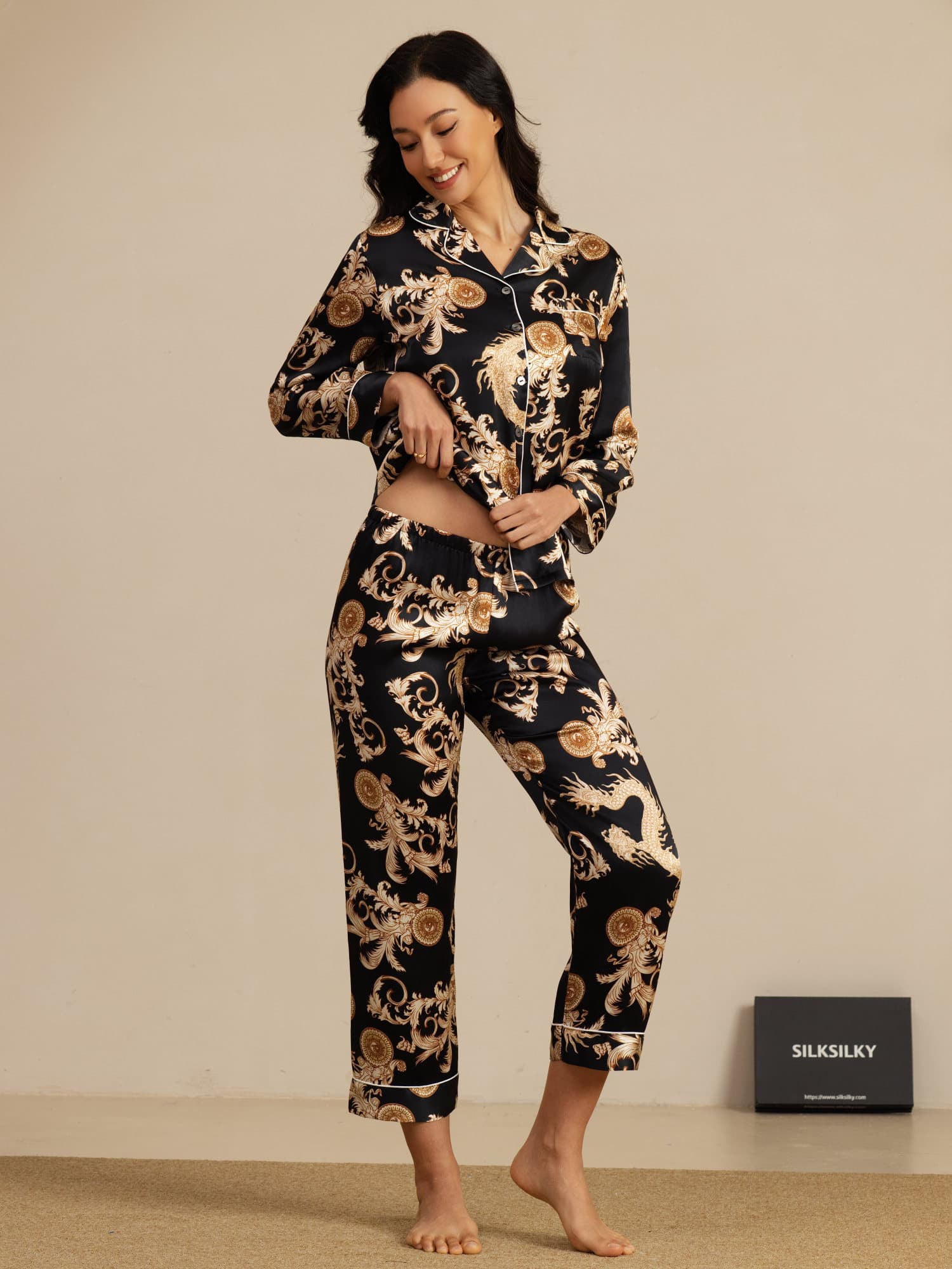 [Drago Nero] SilkSilky-IT Manica lunga Collo a Taglio Pigiami da donna 003