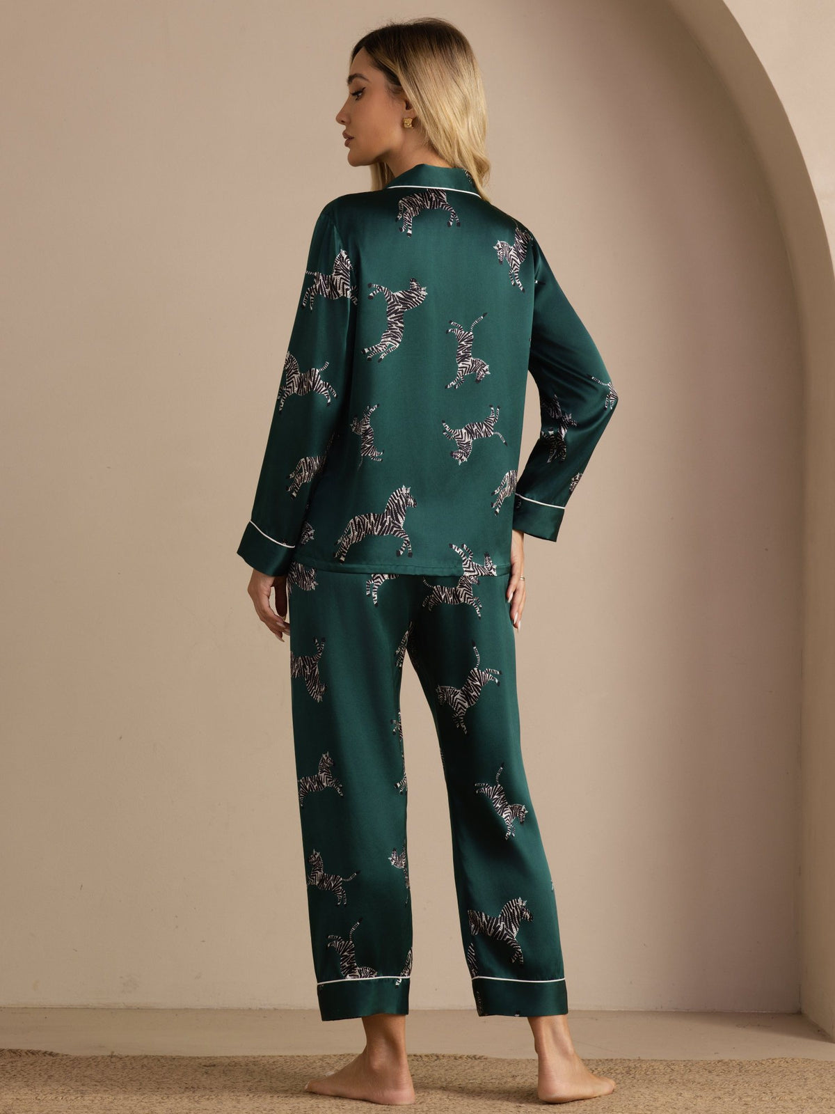 [Zebra Smeraldo] SilkSilky-IT Long Sleeve Lapel Collar Pigiami da donna 002