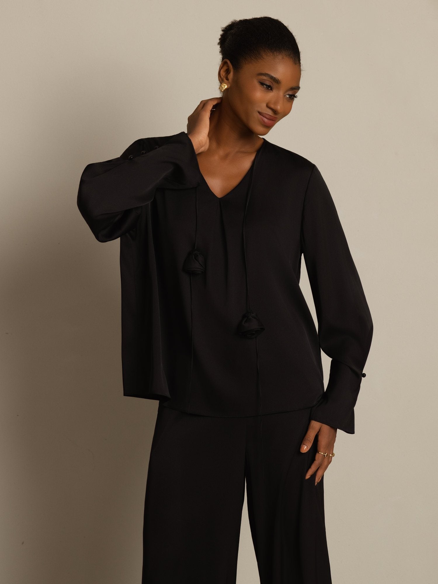 [Nero] SilkSilky-IT 19Momme Seta Manica lunga Scollo a V Camicette 004