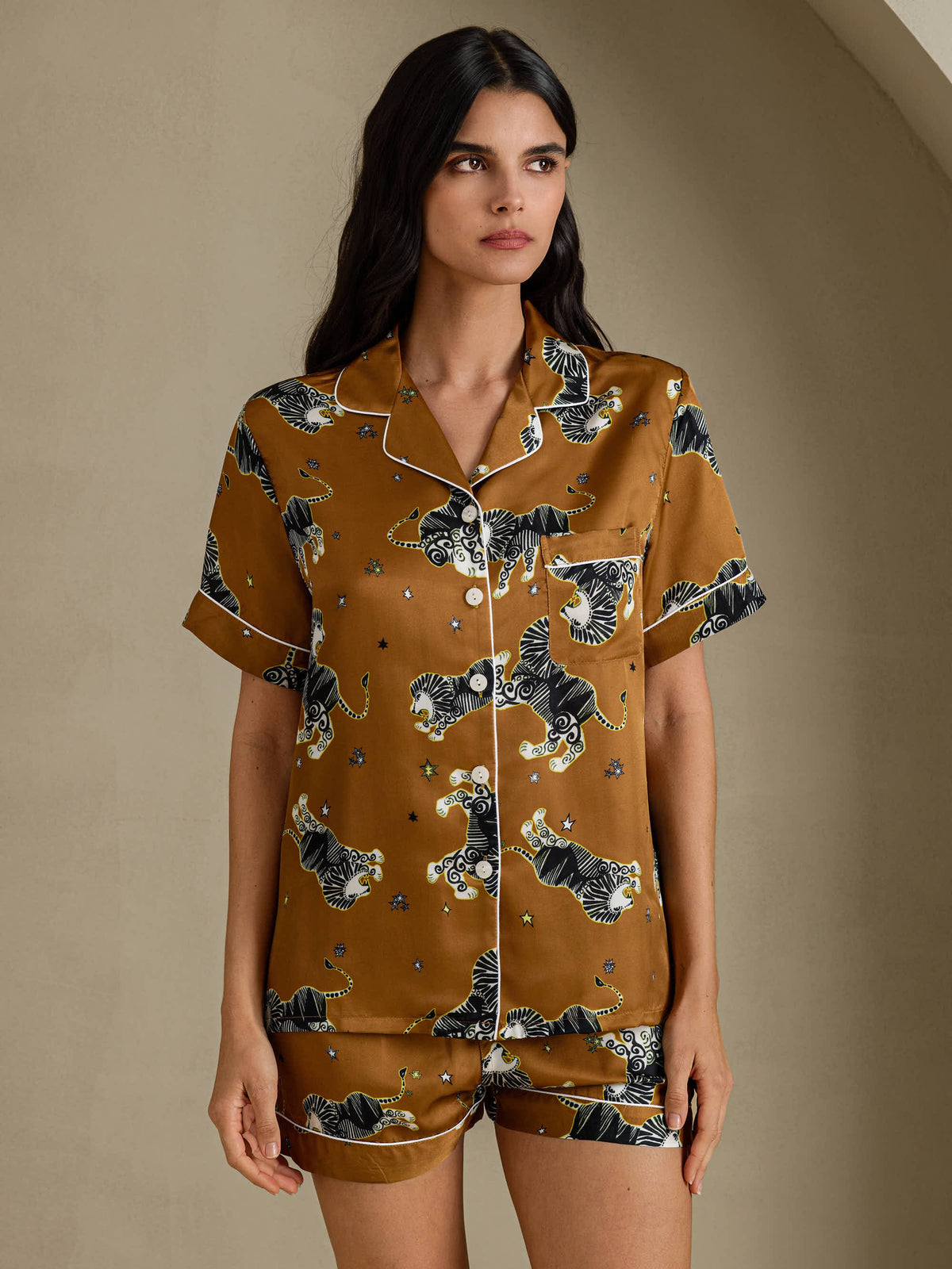 [Leone Marrone] SilkSilky-IT Short Sleeve Notch Collar Pigiami da donna 001