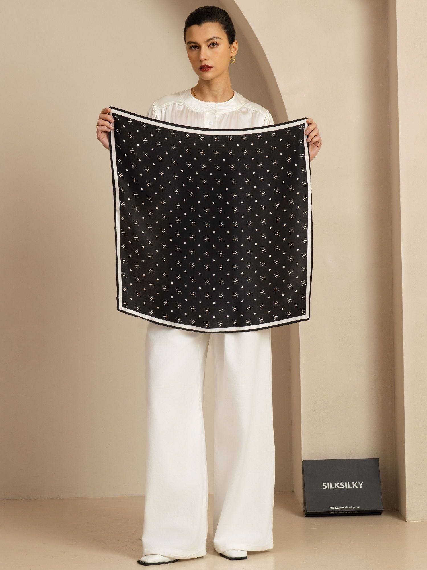 [P105] SilkSilky-IT Pure Silk Scarf 005