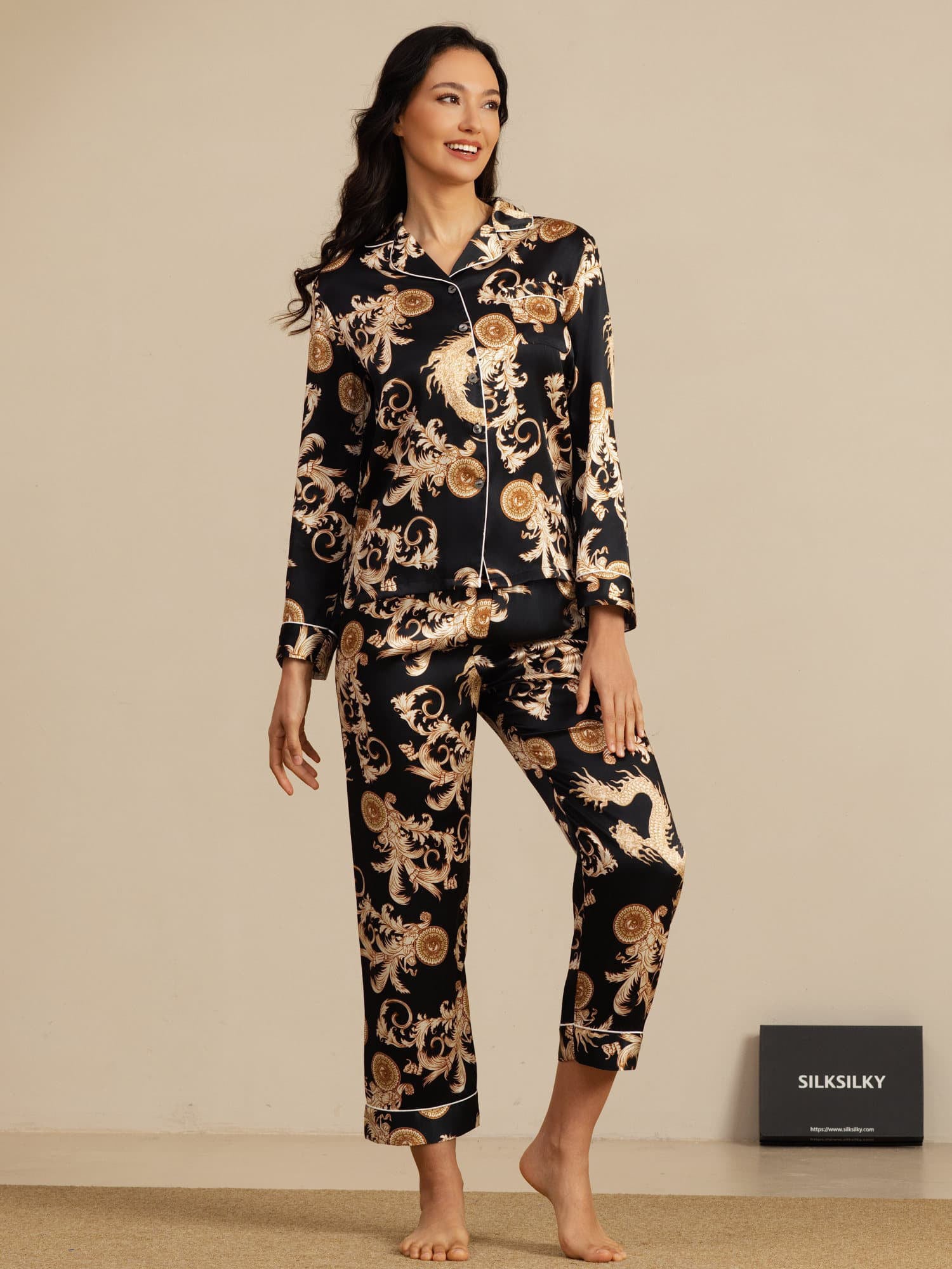 [Drago Nero] SilkSilky-IT Manica lunga Collo a Taglio Pigiami da donna 001