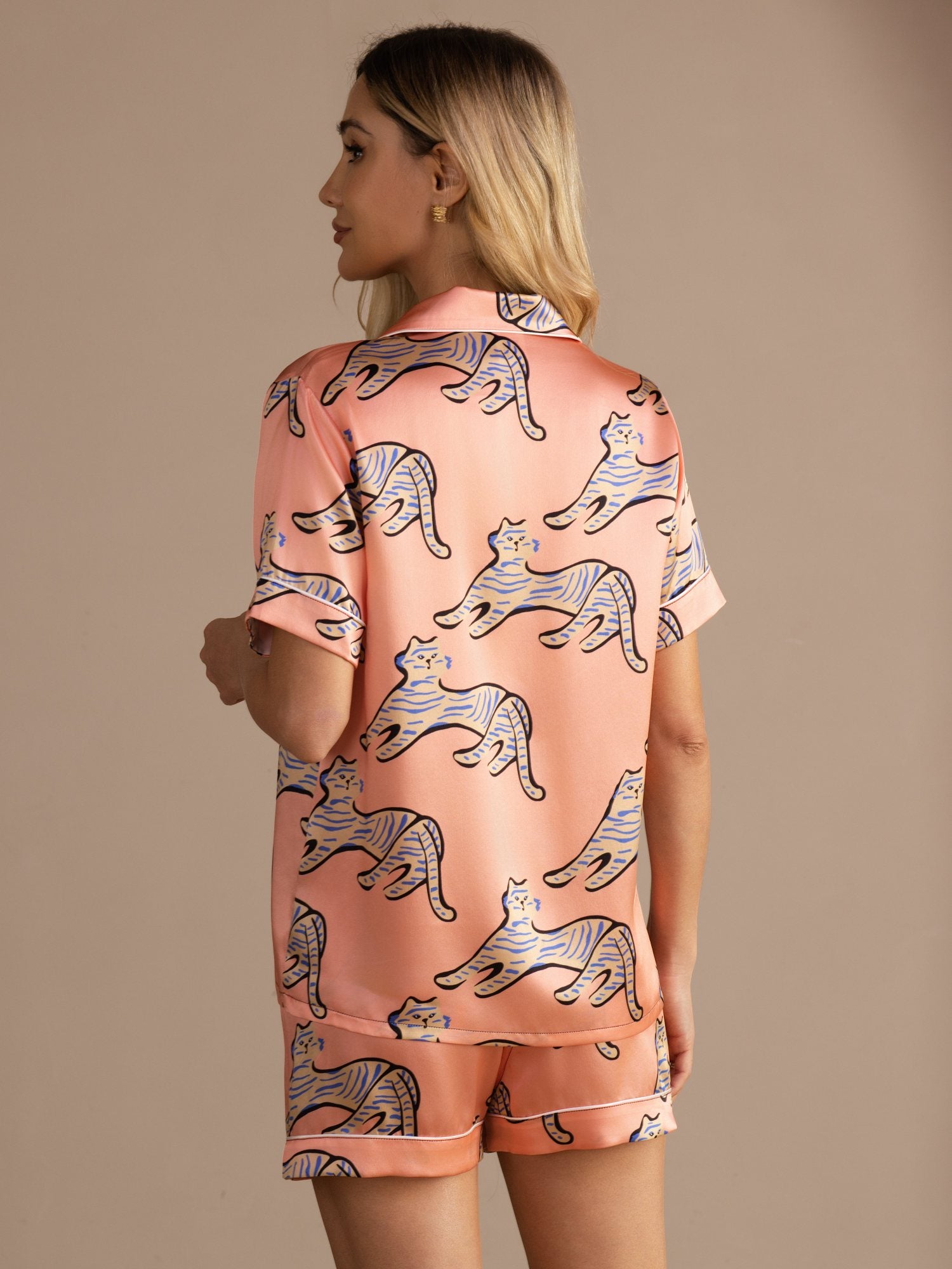 [Gatto Rosa] SilkSilky-IT Short Sleeve Lapel Collar Pigiami da donna 002