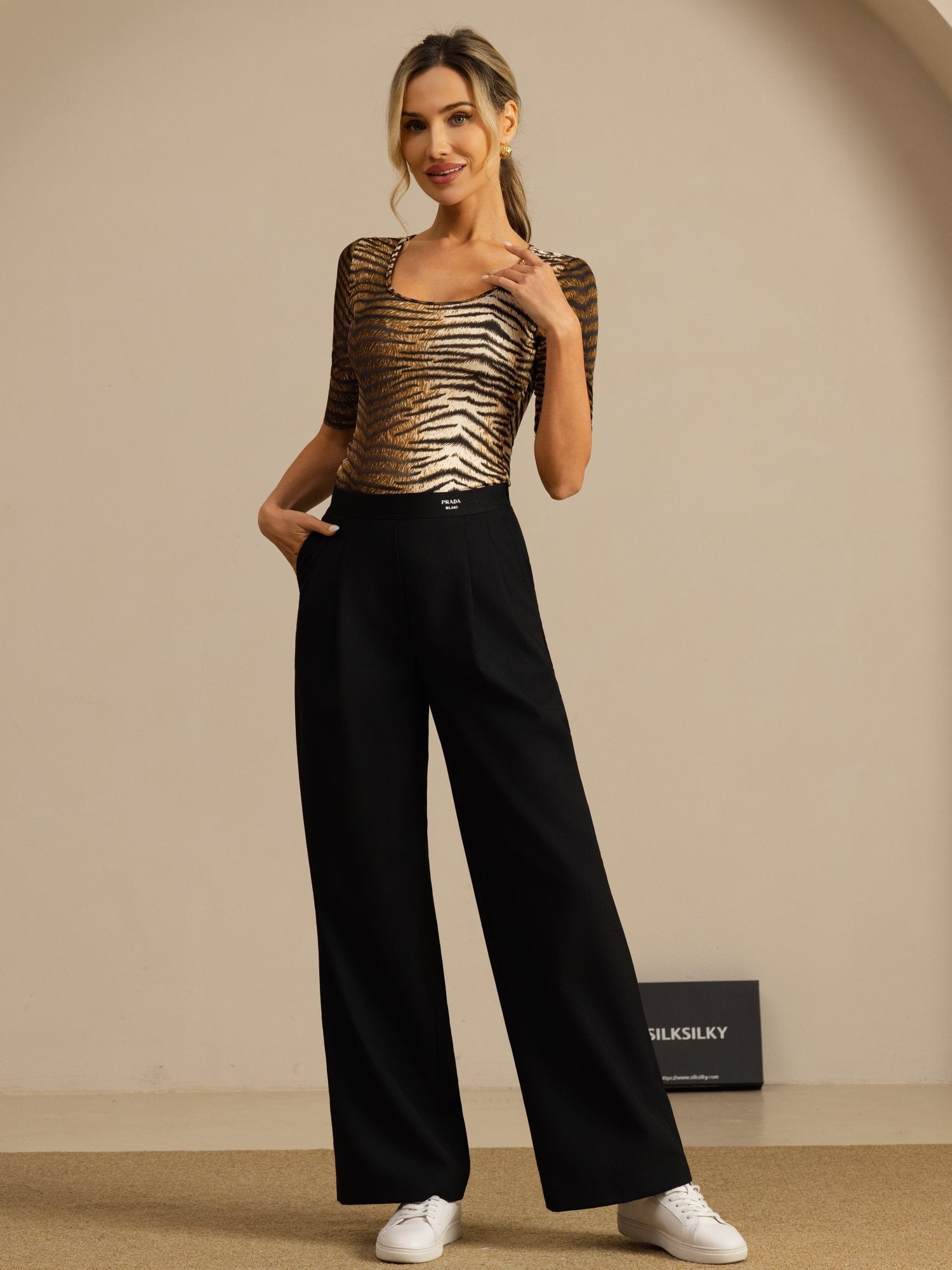 [Tigre] SilkSilky-IT Manga media Scollo A Coppa Magliette donna 006
