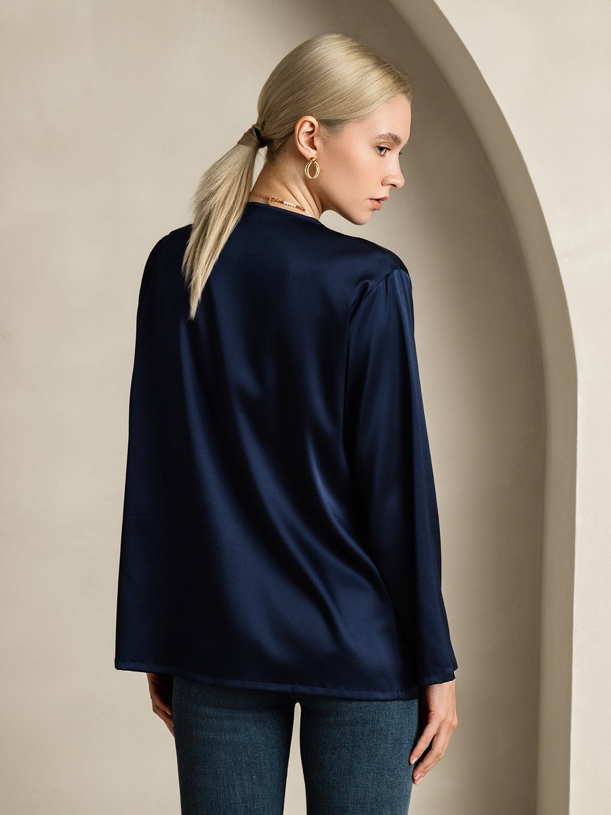 SilkSilky-IT 19Momme Seta Manica lunga Collo a V Camicie da donna BluScuro 002