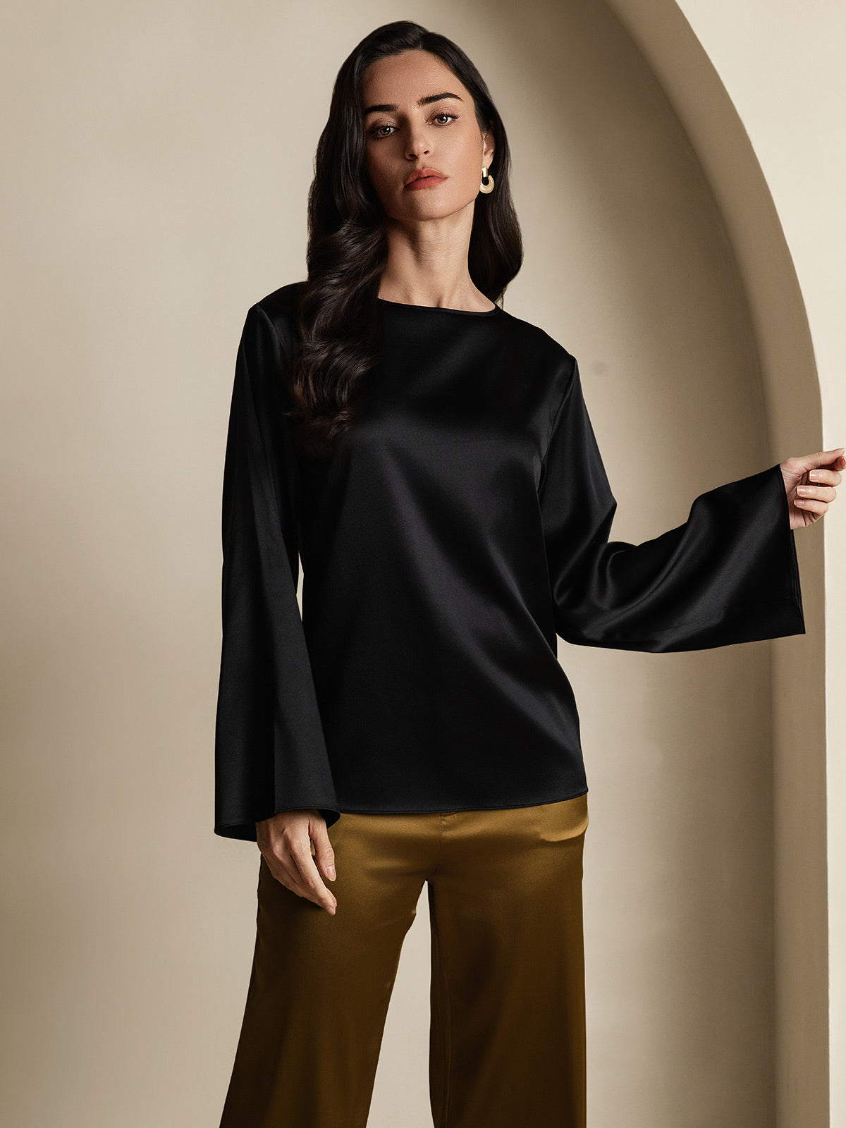 SilkSilky-IT 19Momme Seta Manica lunga Womens T-Shirt Nero 001