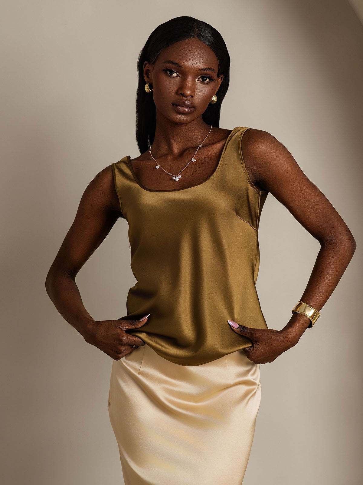 [Marrone] SilkSilky-IT 19Momme Seta Collo a U Cami 005