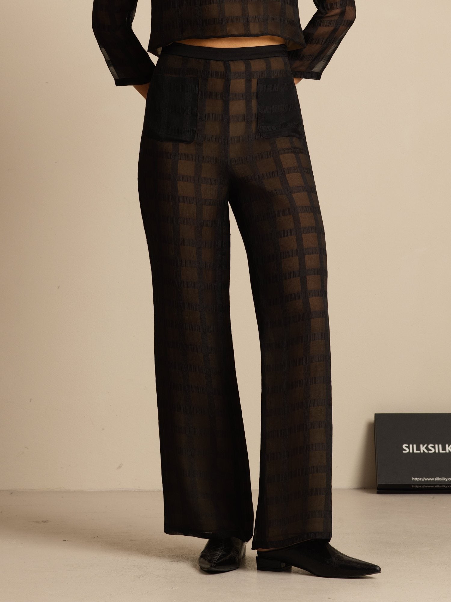 [Nero] SilkSilky-IT Womens Pants 001