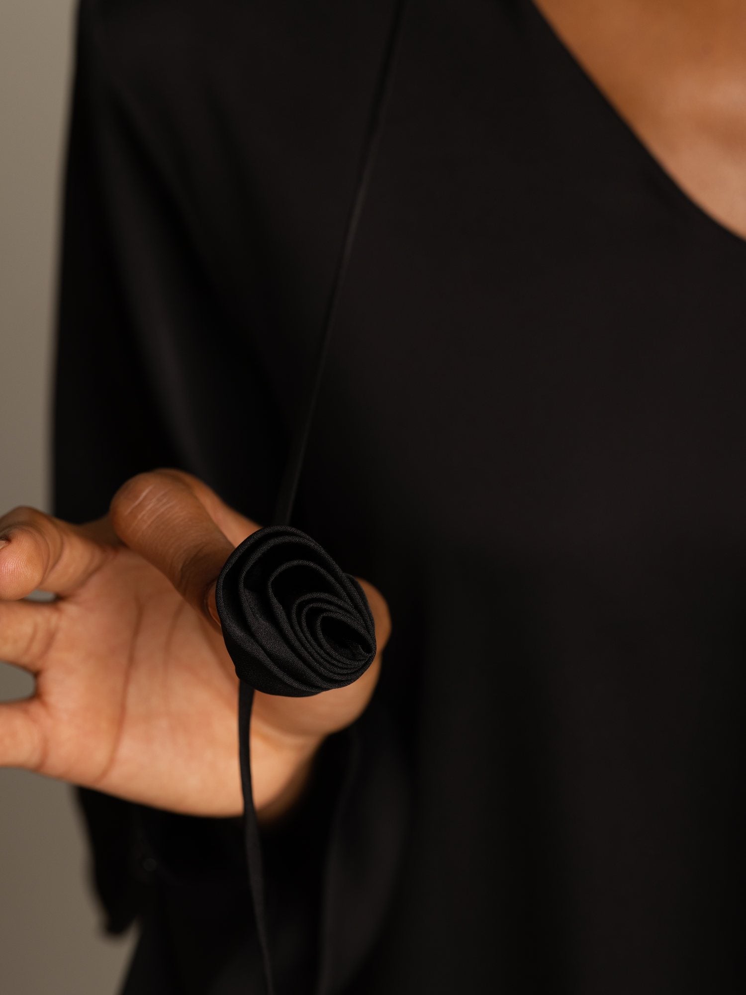 [Nero] SilkSilky-IT 19Momme Seta Manica lunga Scollo a V Camicette 005