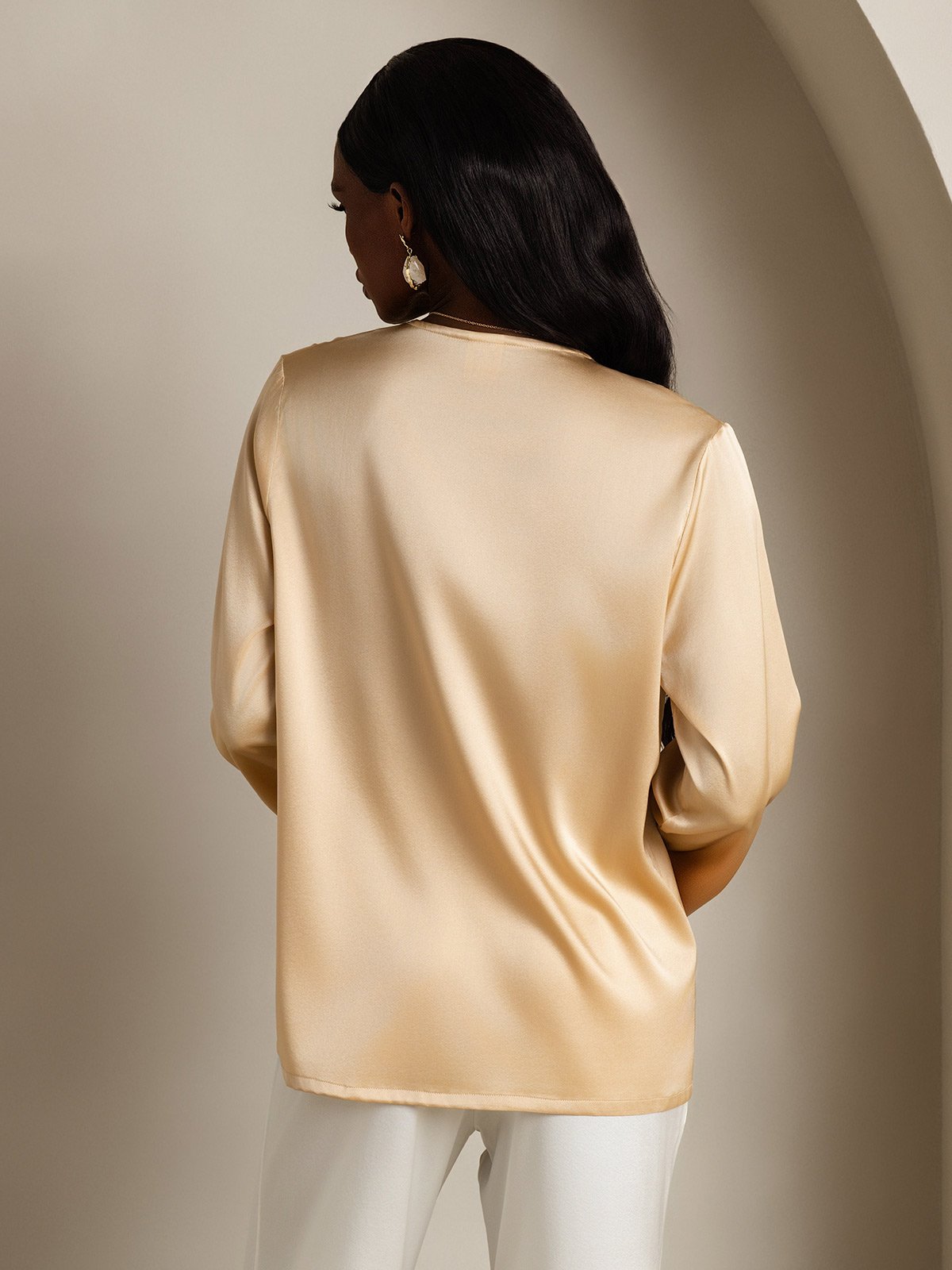 SilkSilky-IT 19Momme Seta Manica lunga Collo a V Camicie da donna Champagne 002