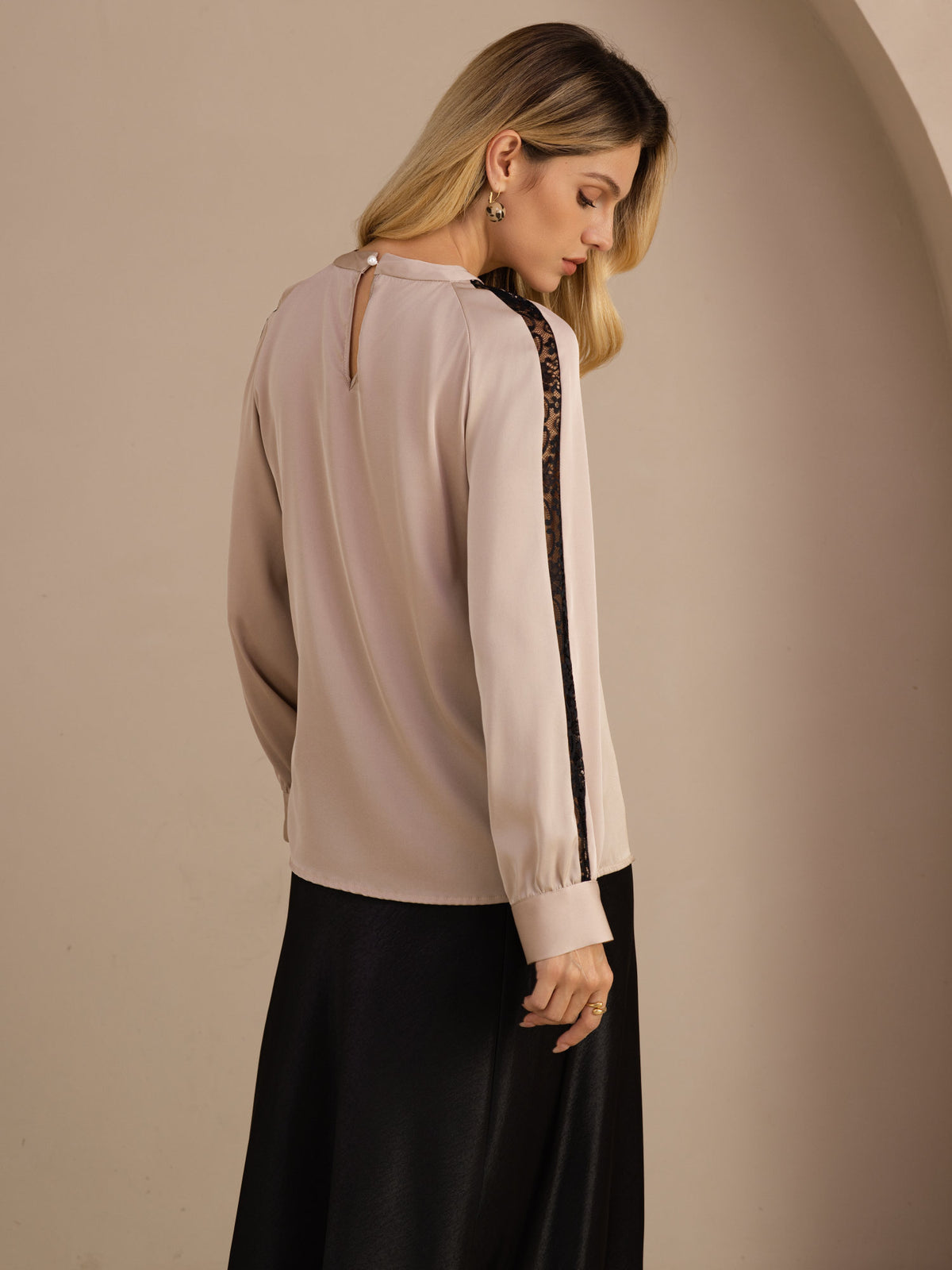 [Marrone Chiaro] SilkSilky-IT Long Sleeve Keyhole Neck Bluse 002