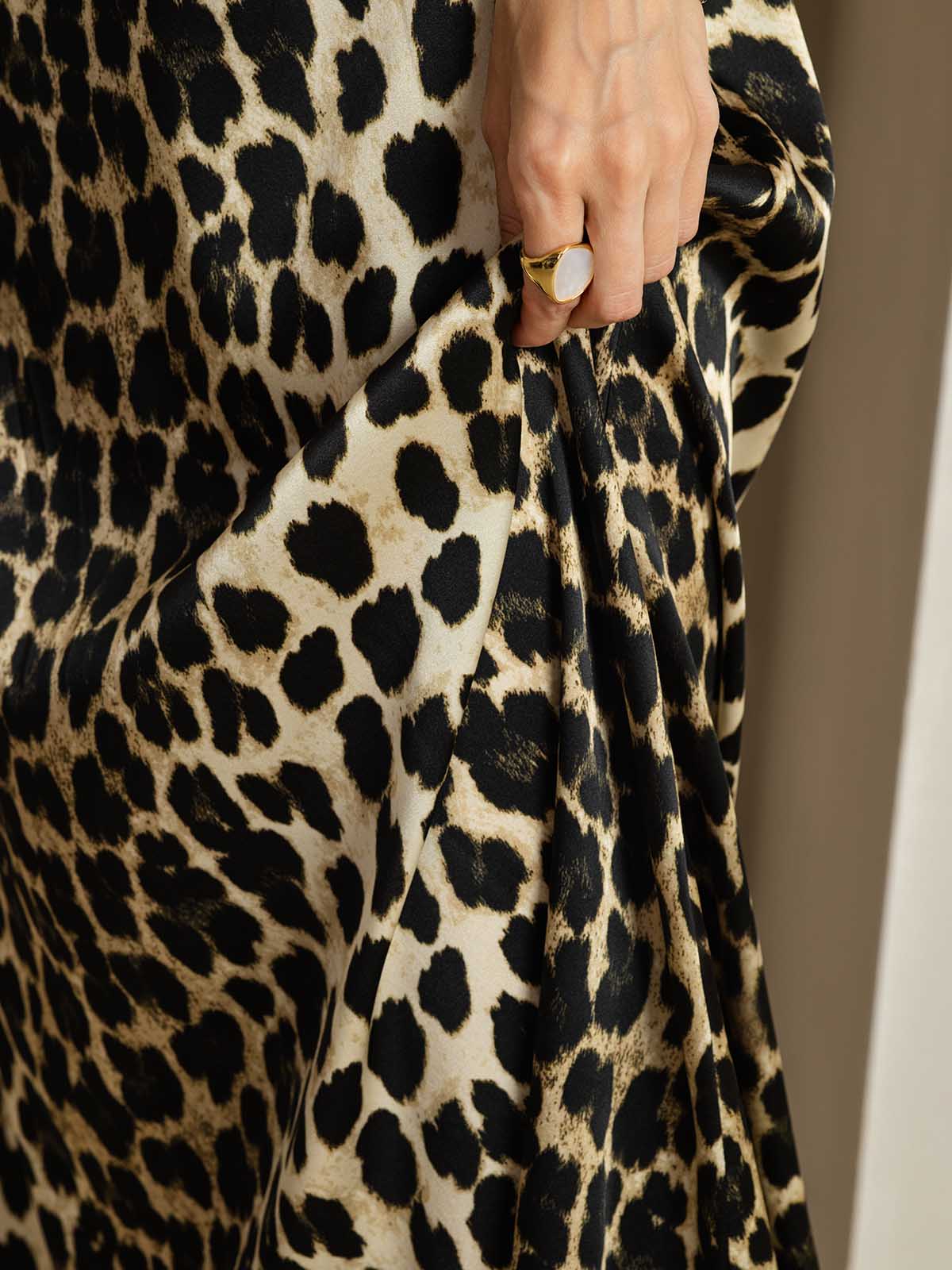 [Leopardo] SilkSilky-IT 19Momme Seta Dress 005
