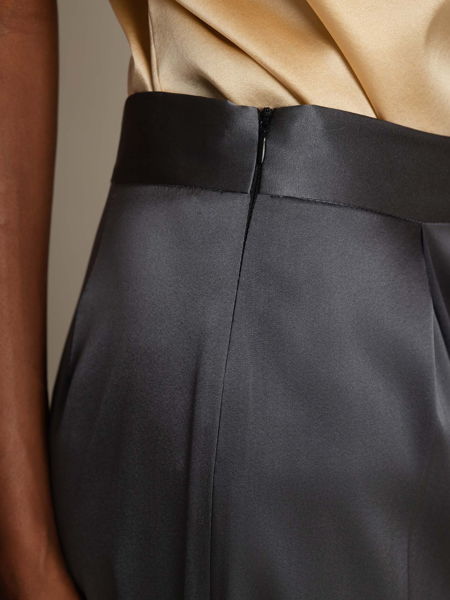 [Grigio Scuro] SilkSilky-IT 19Momme Seta Womens Pants 005,