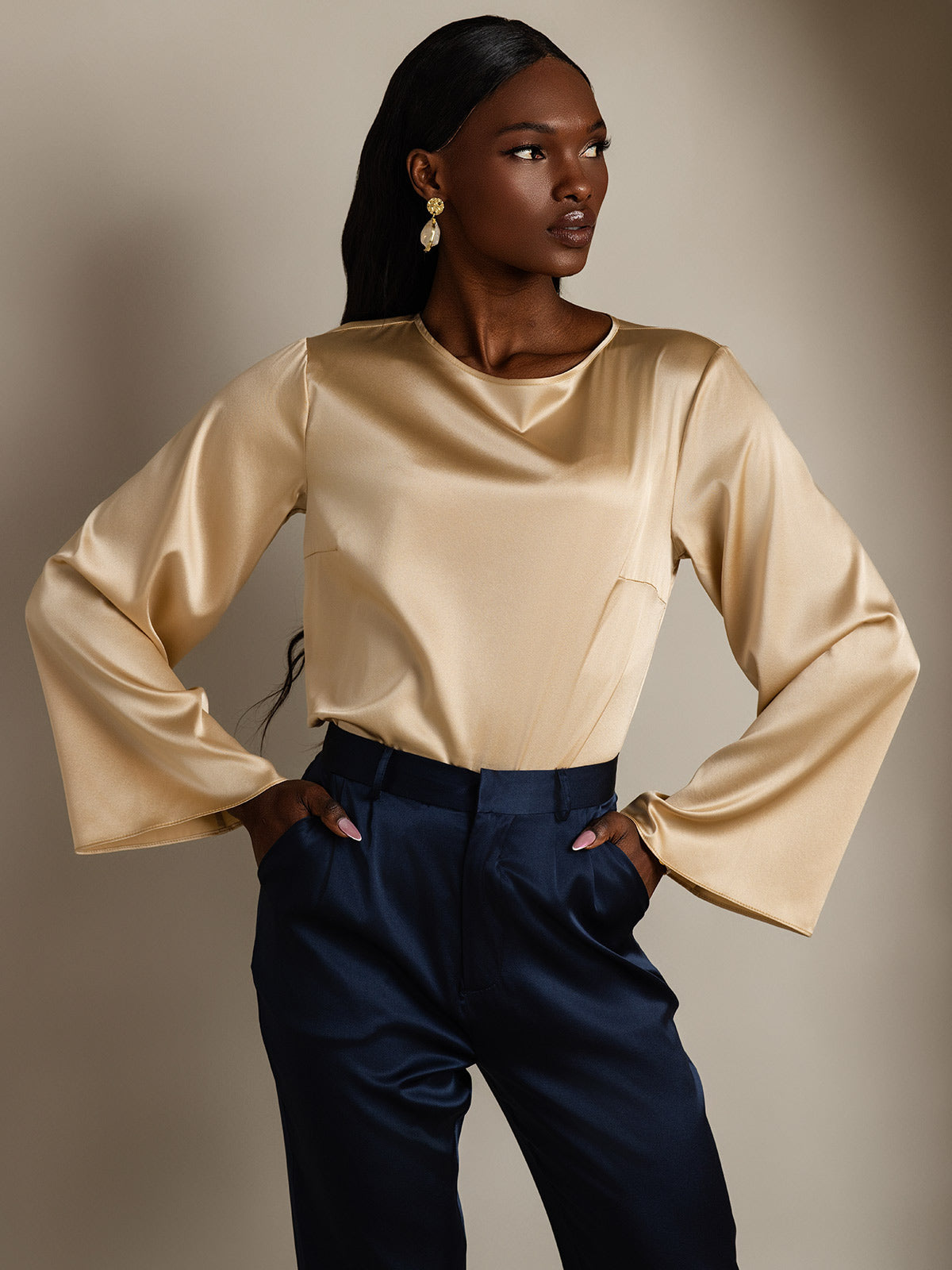 [Champagne] SilkSilky-IT 19Momme Seta Womens T-Shirt 004,