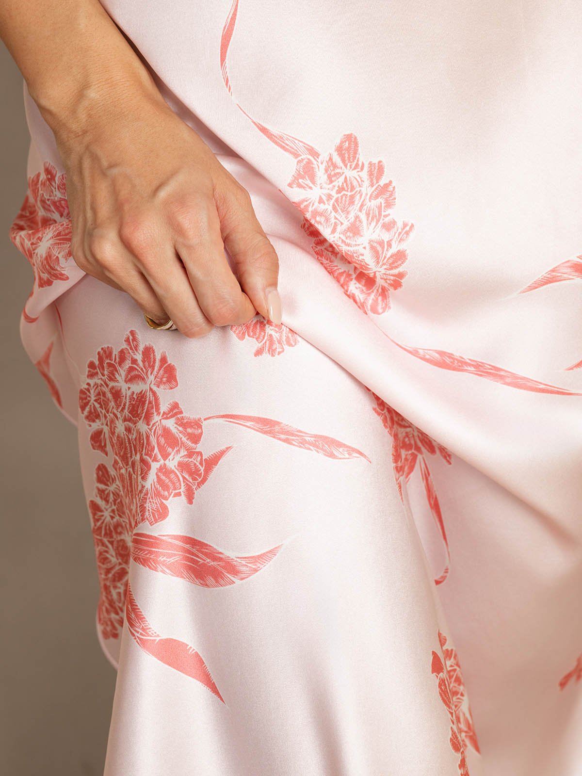 [Fiori Corallo] SilkSilky-IT 19Momme Seta Dress 007