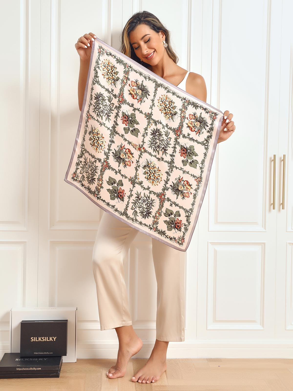 [P053] SilkSilky-IT Scarf 002