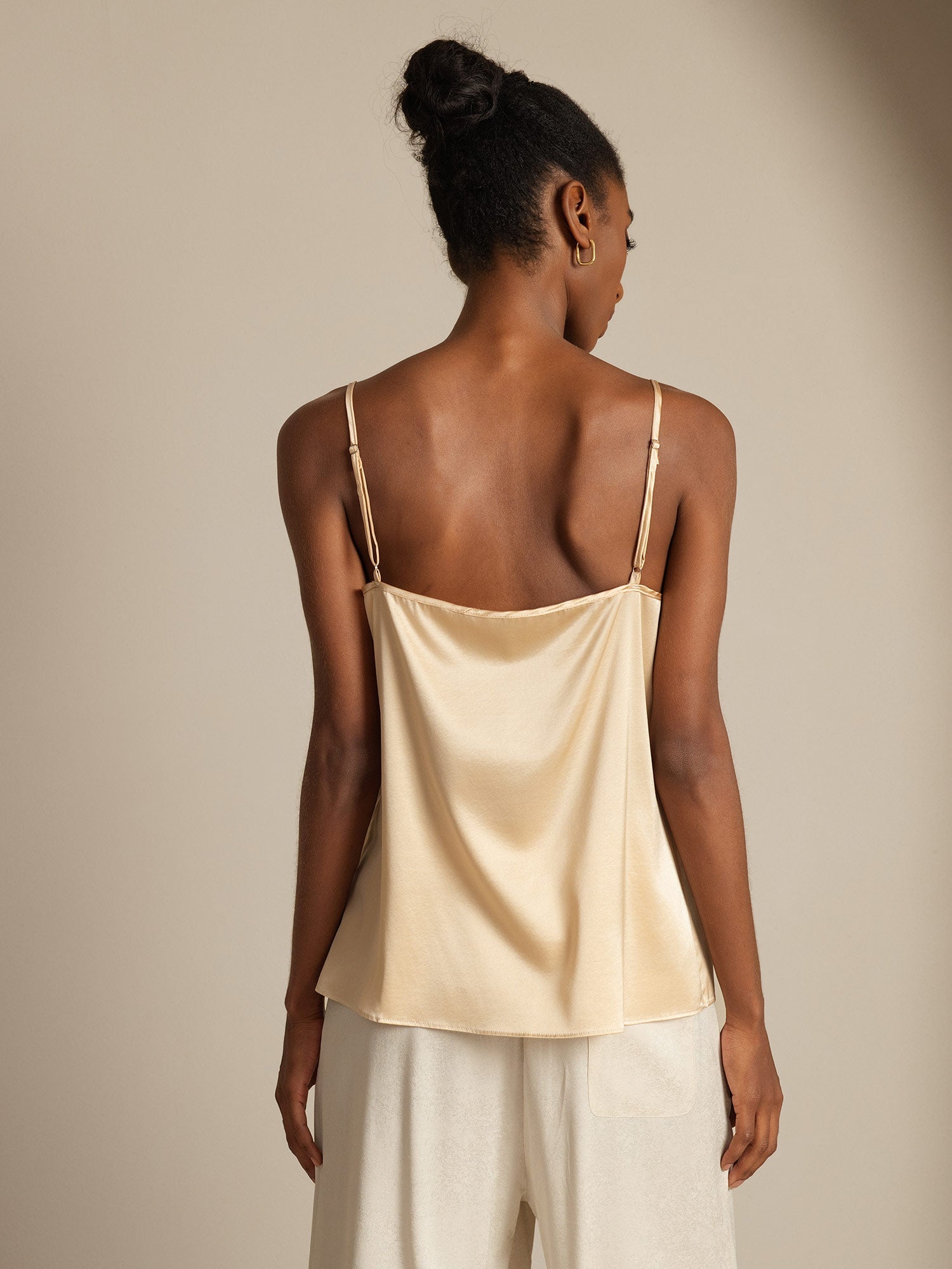 [Champagne] SilkSilky-IT 19Momme Tirantes Finos Scollo A Coppa Cami 002