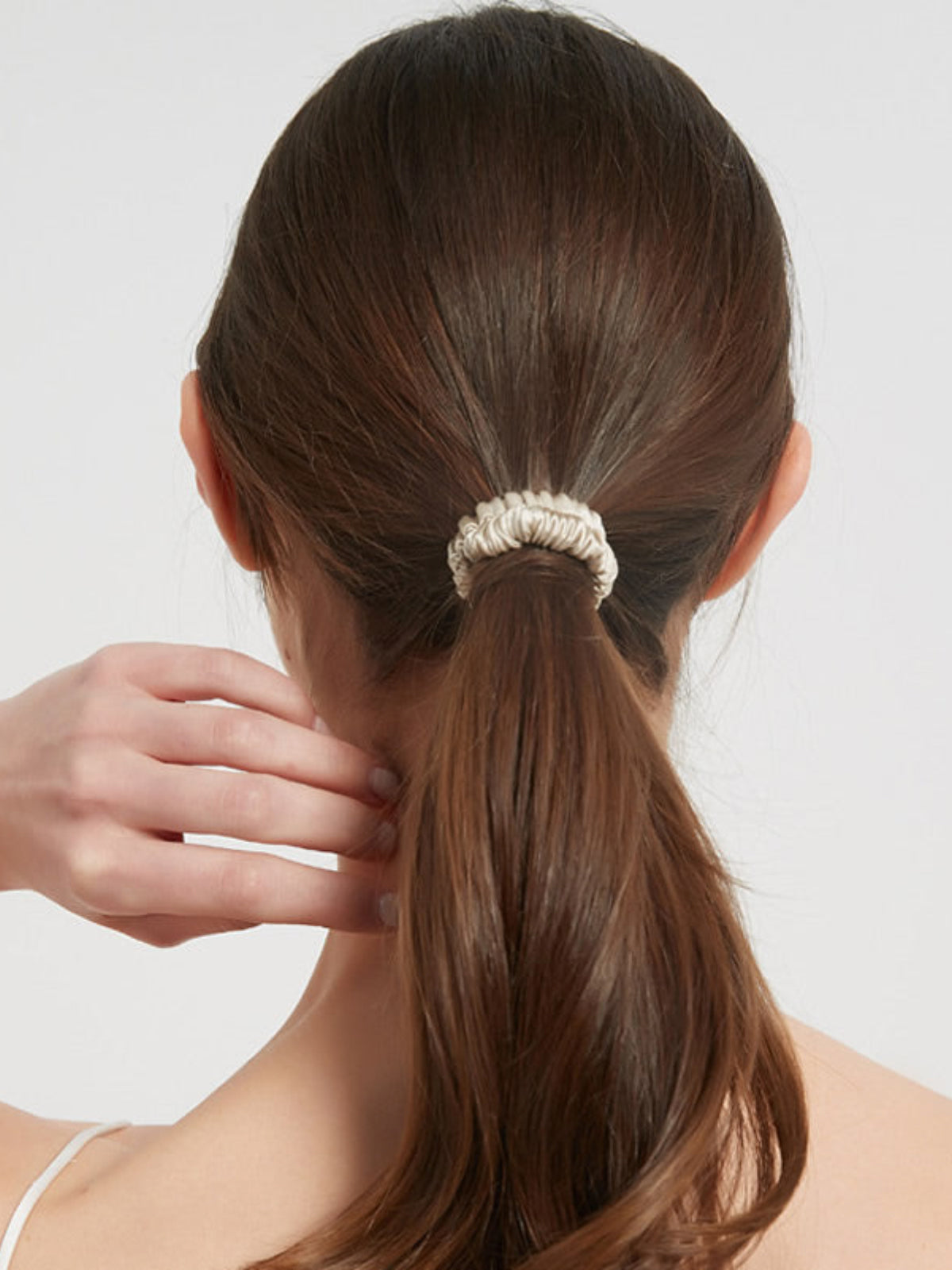 [Beige] SilkSilky-IT 19Momme Seta pura Scrunchie 006