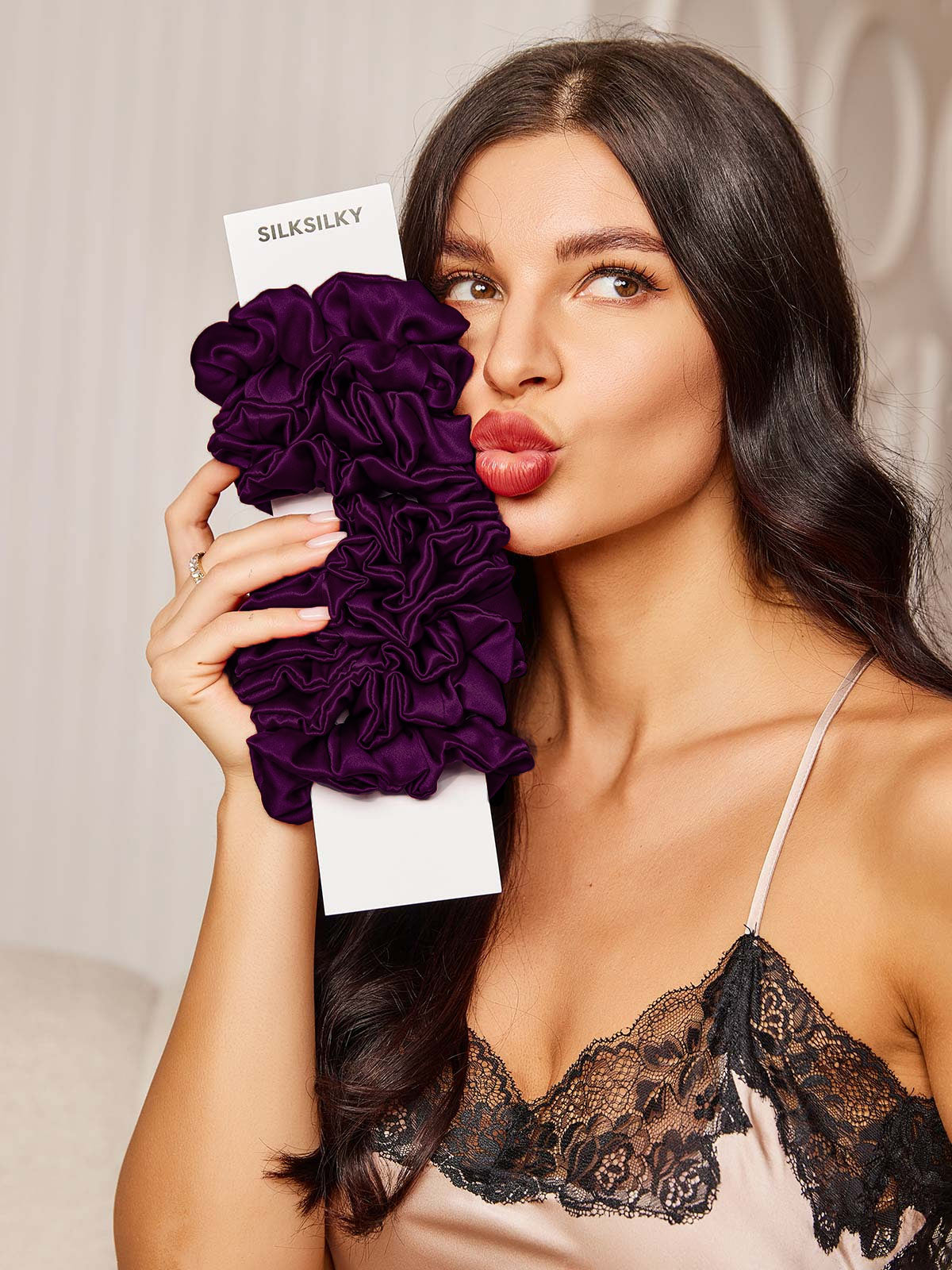 [Viola Scuro] SilkSilky-IT 19Momme Seta pura Scrunchie 001