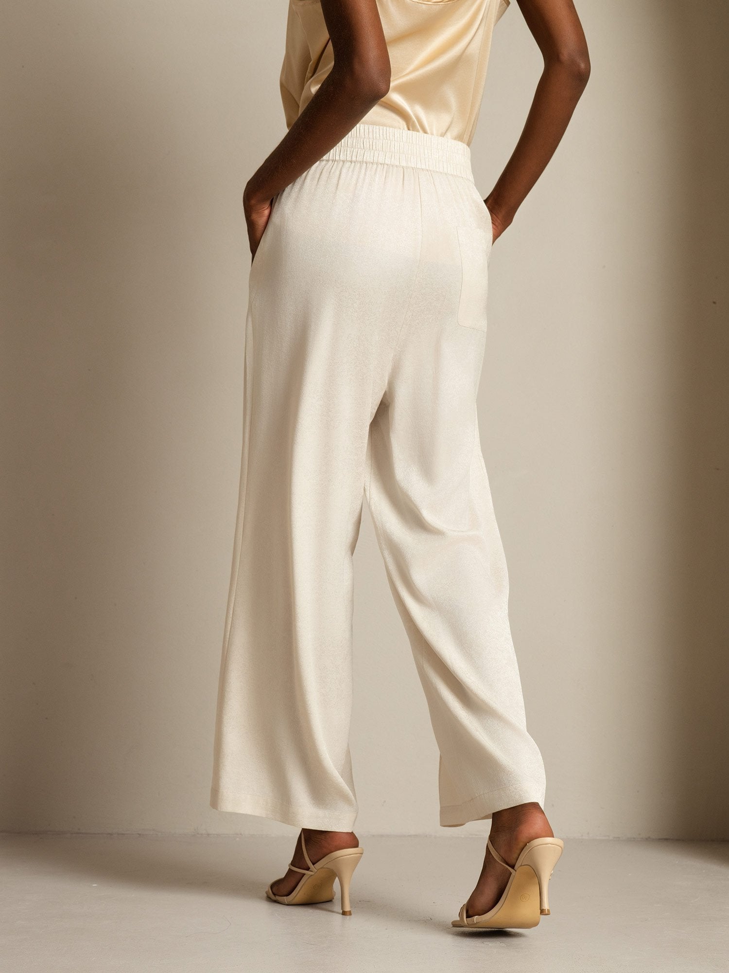 [Beige] SilkSilky-IT 22Momme Seta Womens Pants 002,