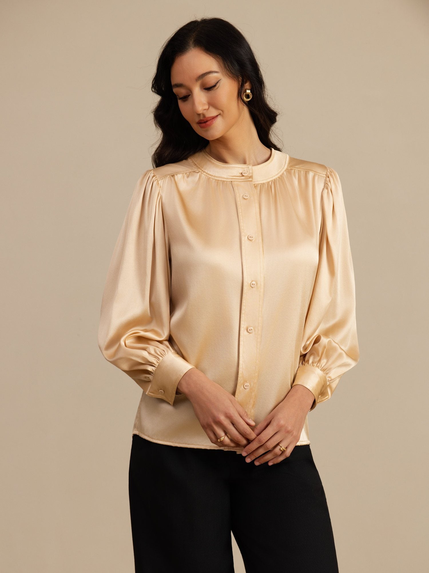 [Champagne] SilkSilky-IT 19Momme Long Sleeve Round Neck Camicette 001