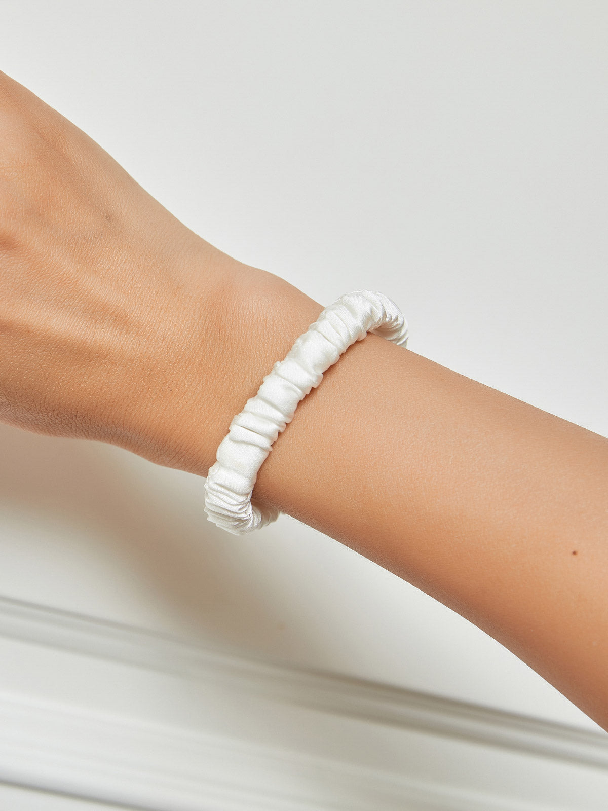 [Bianco] SilkSilky-IT 19Momme Seta pura Scrunchie 001