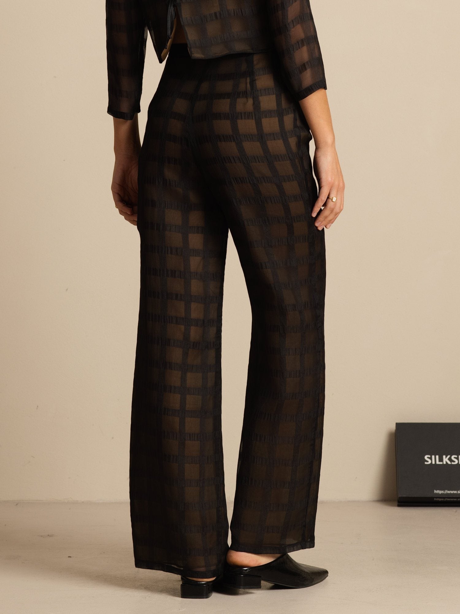 [Nero] SilkSilky-IT Womens Pants 002