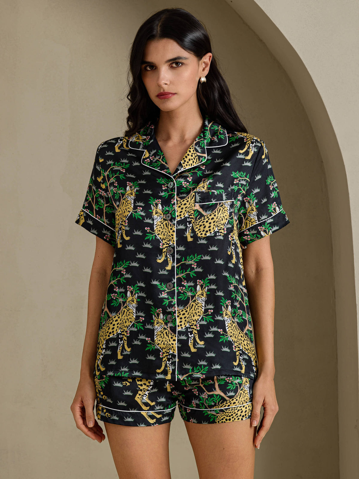 [Serval Nero] SilkSilky-IT Short Sleeve Notch Collar Pigiami da donna 001