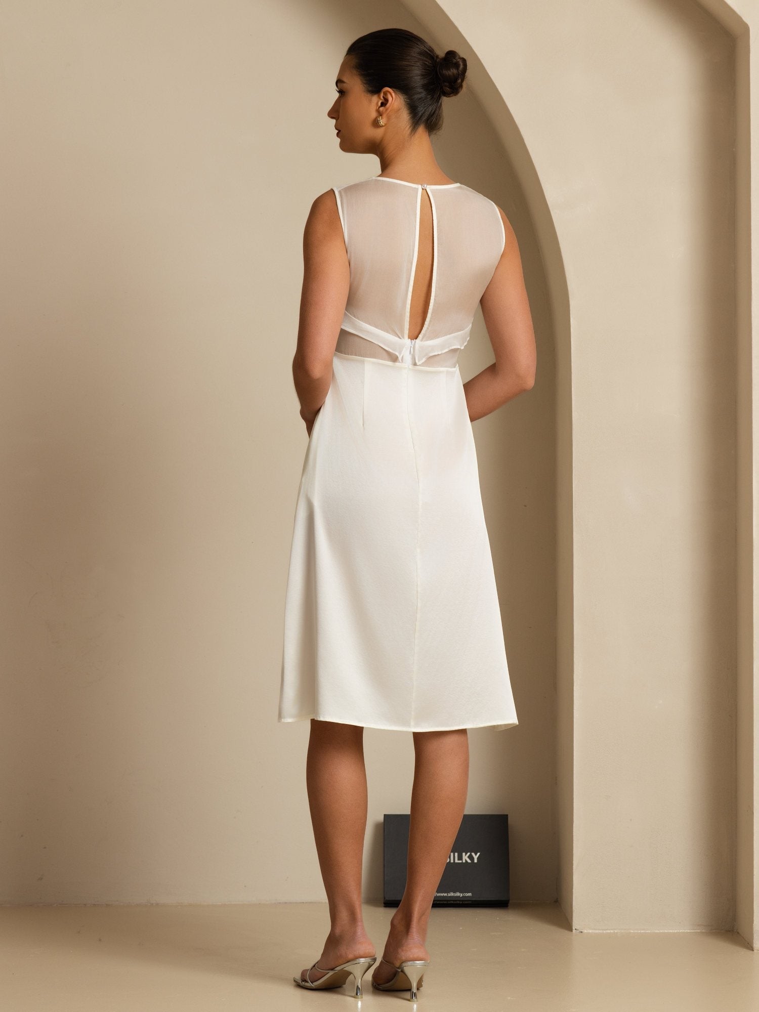 [Bianco] SilkSilky-IT Sleeveless Illusion Neck Vestiti da donna 002