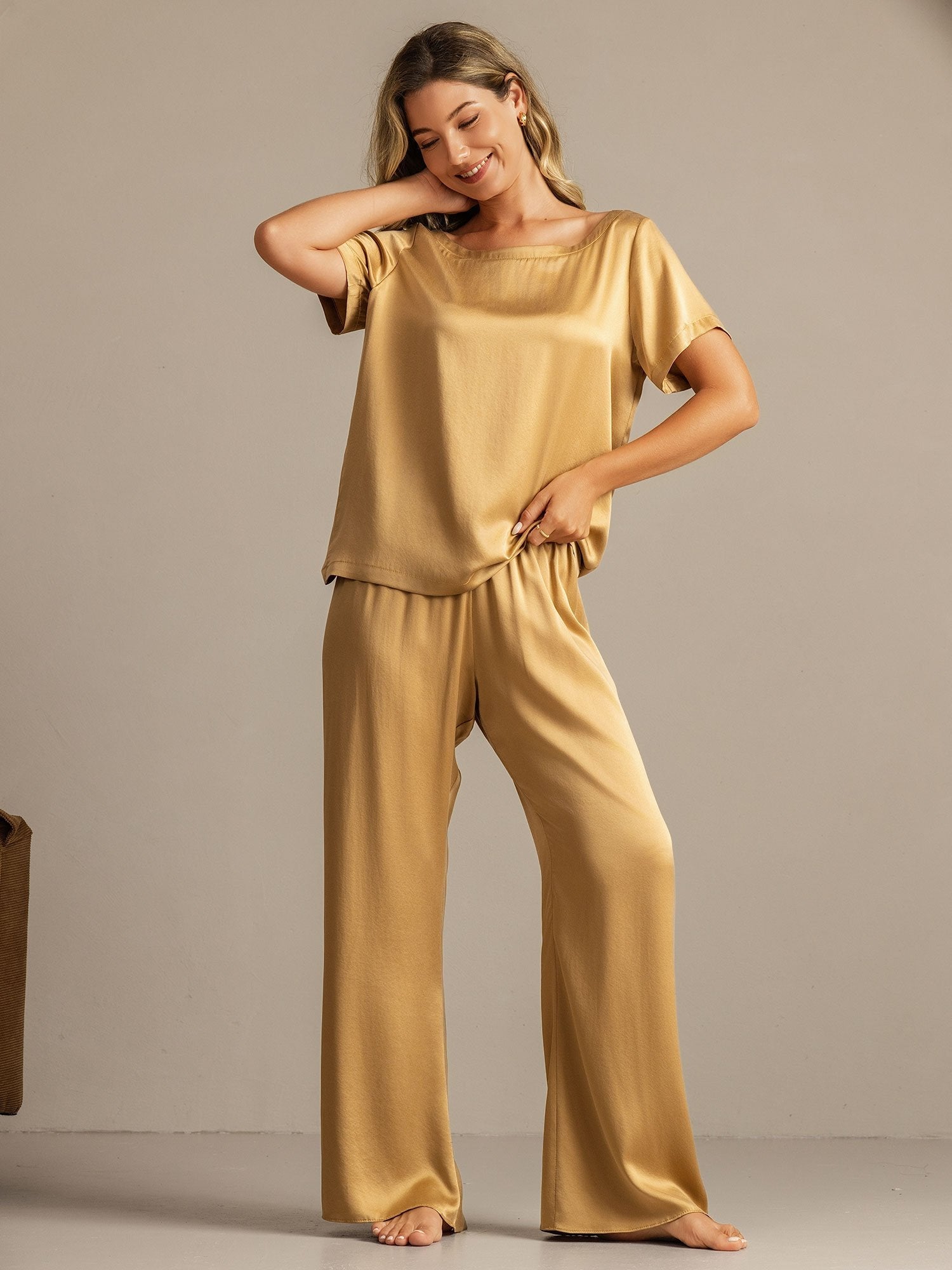 [MarroneChiaro] SilkSilky-IT 19Momme Seta Womens Pajamas 001