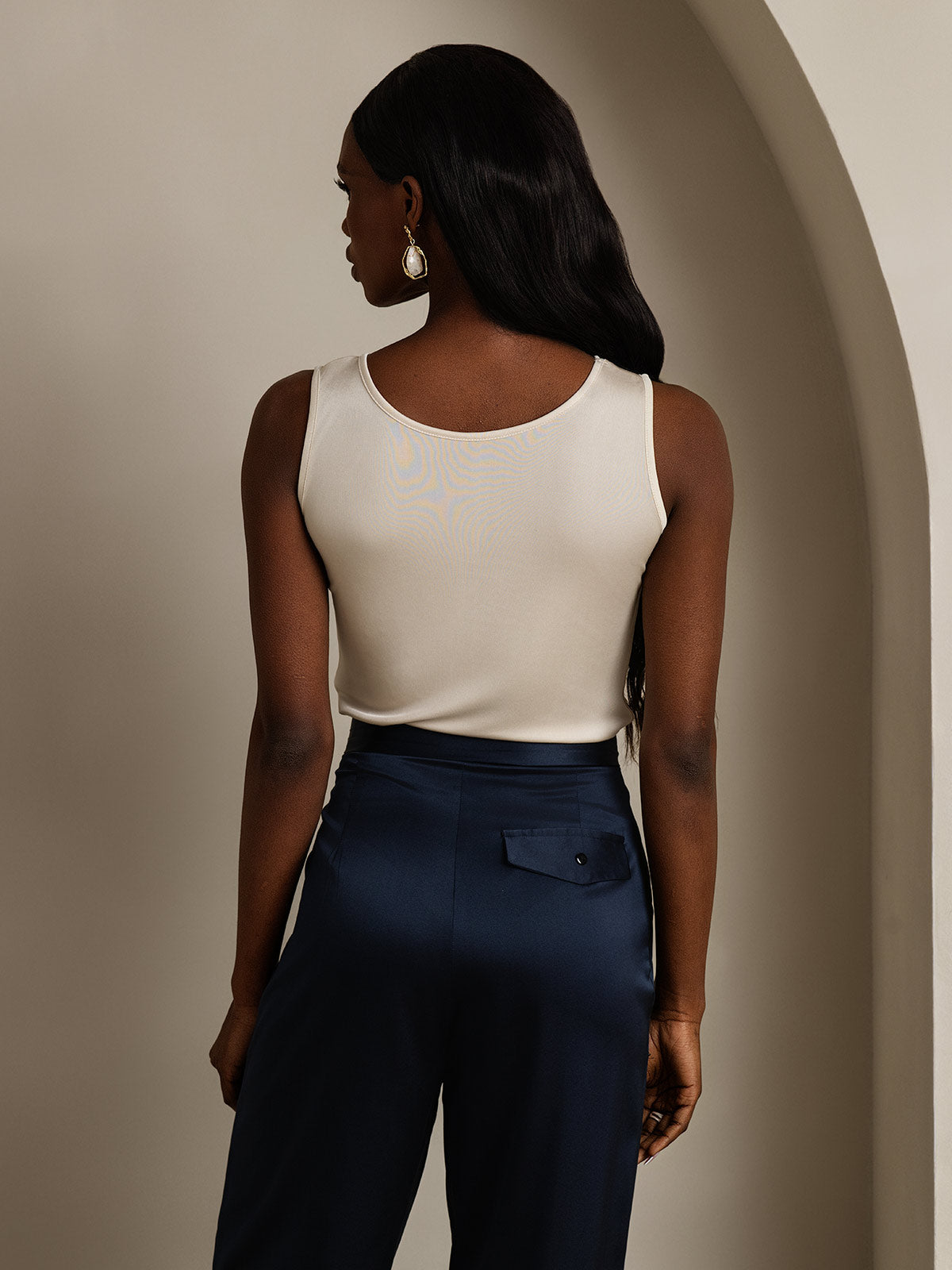 [Beige] SilkSilky-IT Maglia di seta Senza maniche Round Neck Magliette donna 002