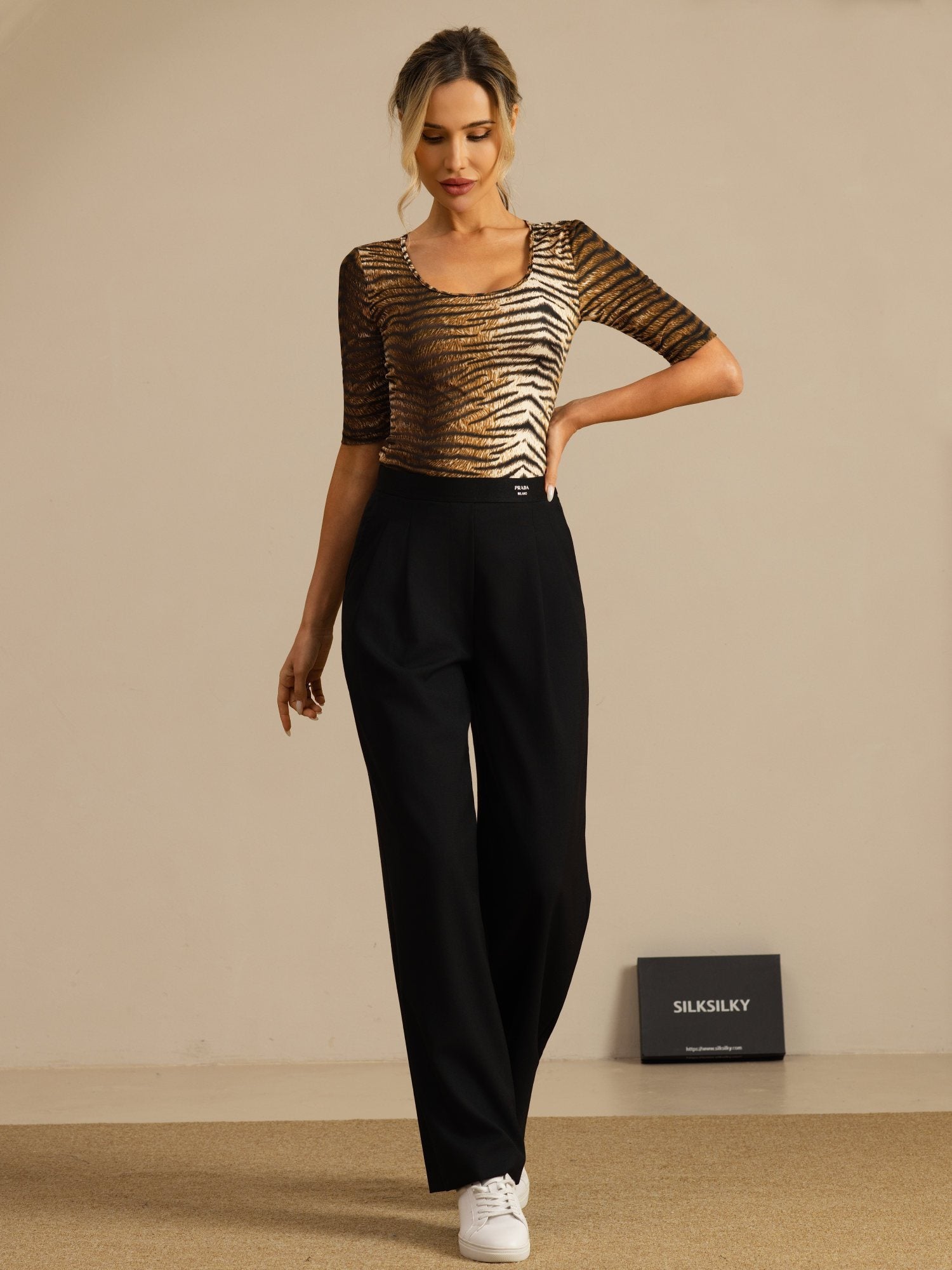 [Tigre] SilkSilky-IT Manga media Scollo A Coppa Magliette donna 007