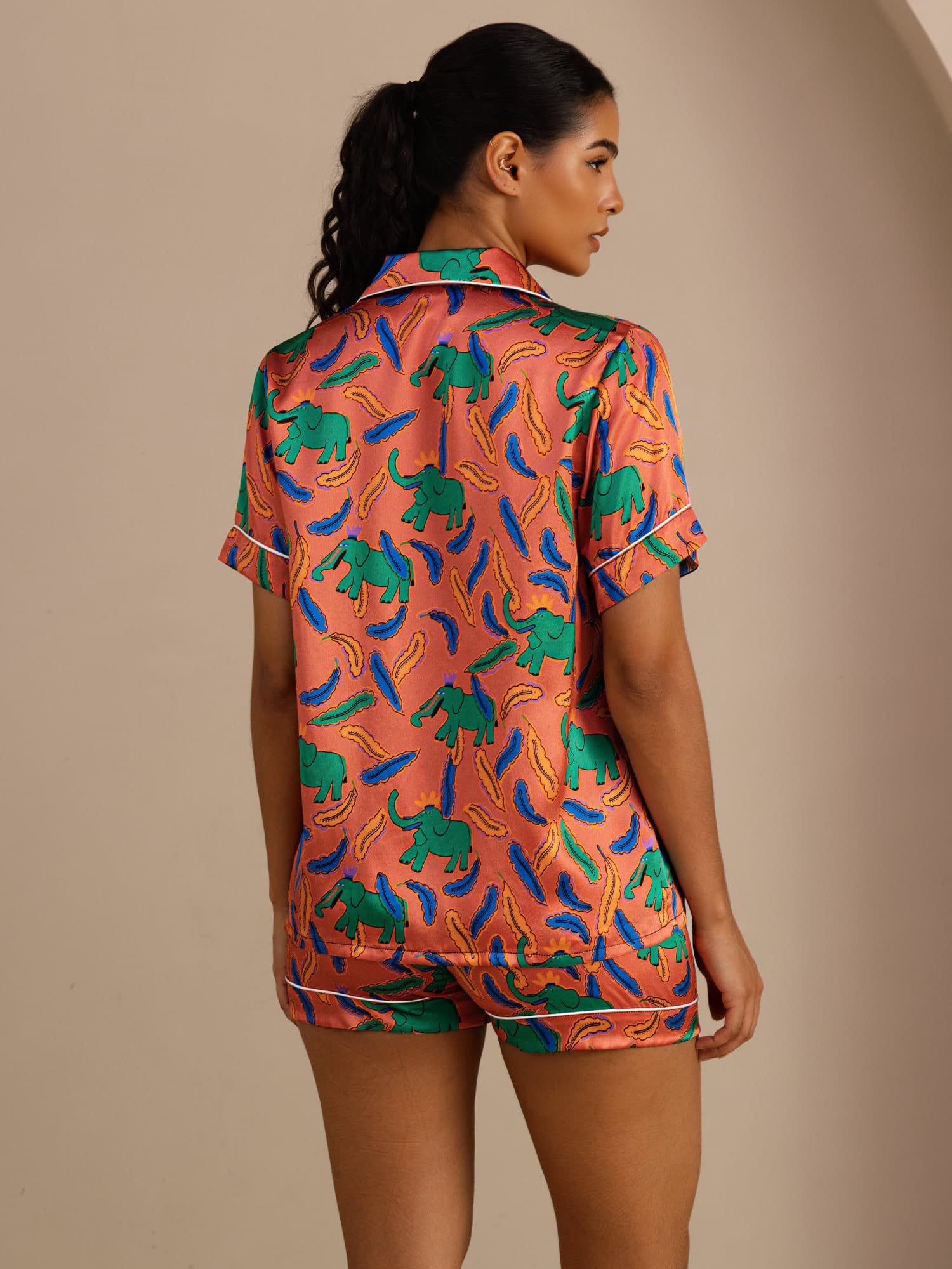 [Elefante Argilla] SilkSilky-IT Short Sleeve Lapel Collar Pigiami da donna 002