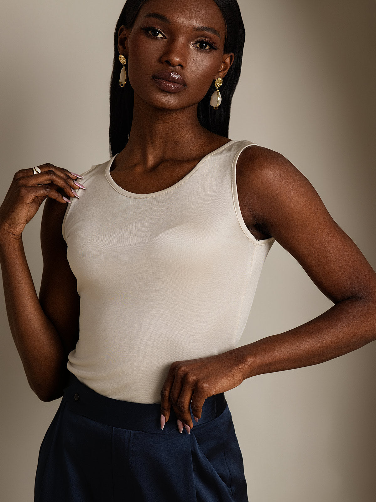 [Beige] SilkSilky-IT Maglia di seta Senza maniche Round Neck Magliette donna 003
