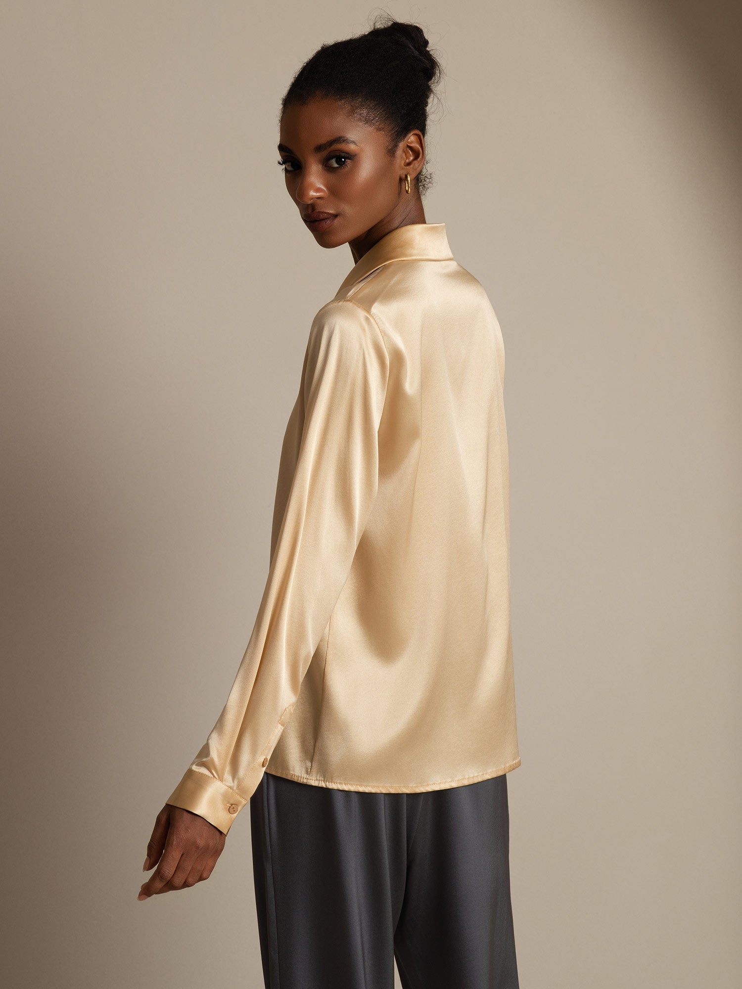 [Champagne] SilkSilky-IT 19Momme Manica lunga Colletto con Revers Camicie da donna 002