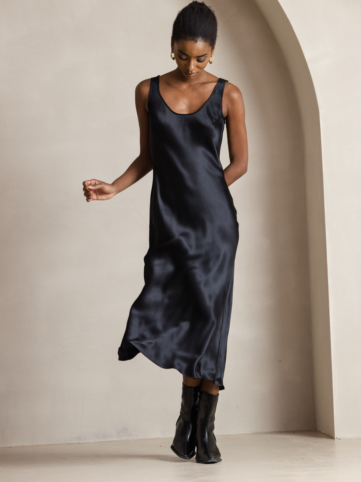 [Nero] SilkSilky-IT Senza maniche Scollo A Coppa Vestiti da donna 004