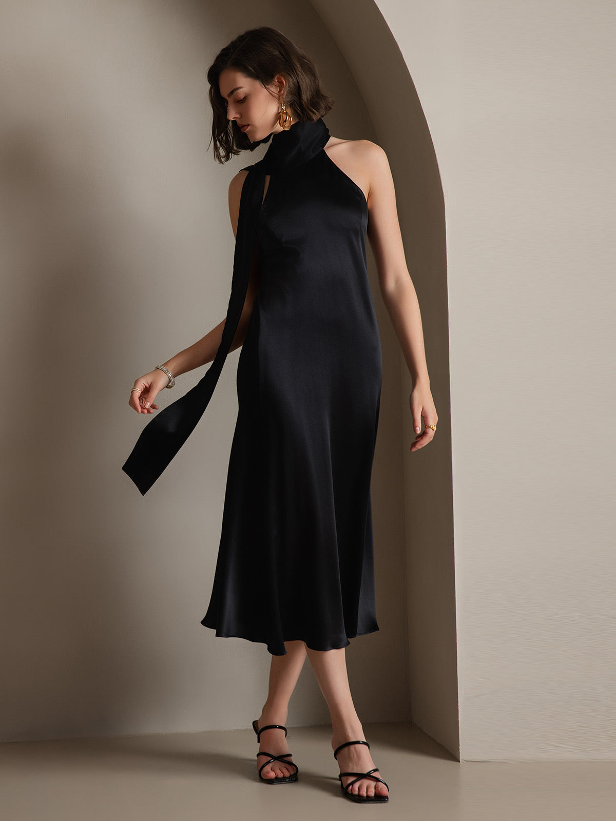 SilkSilky-IT 19Momme Seta Senza maniche Nodo al collo Vestiti da donna Nero 001
