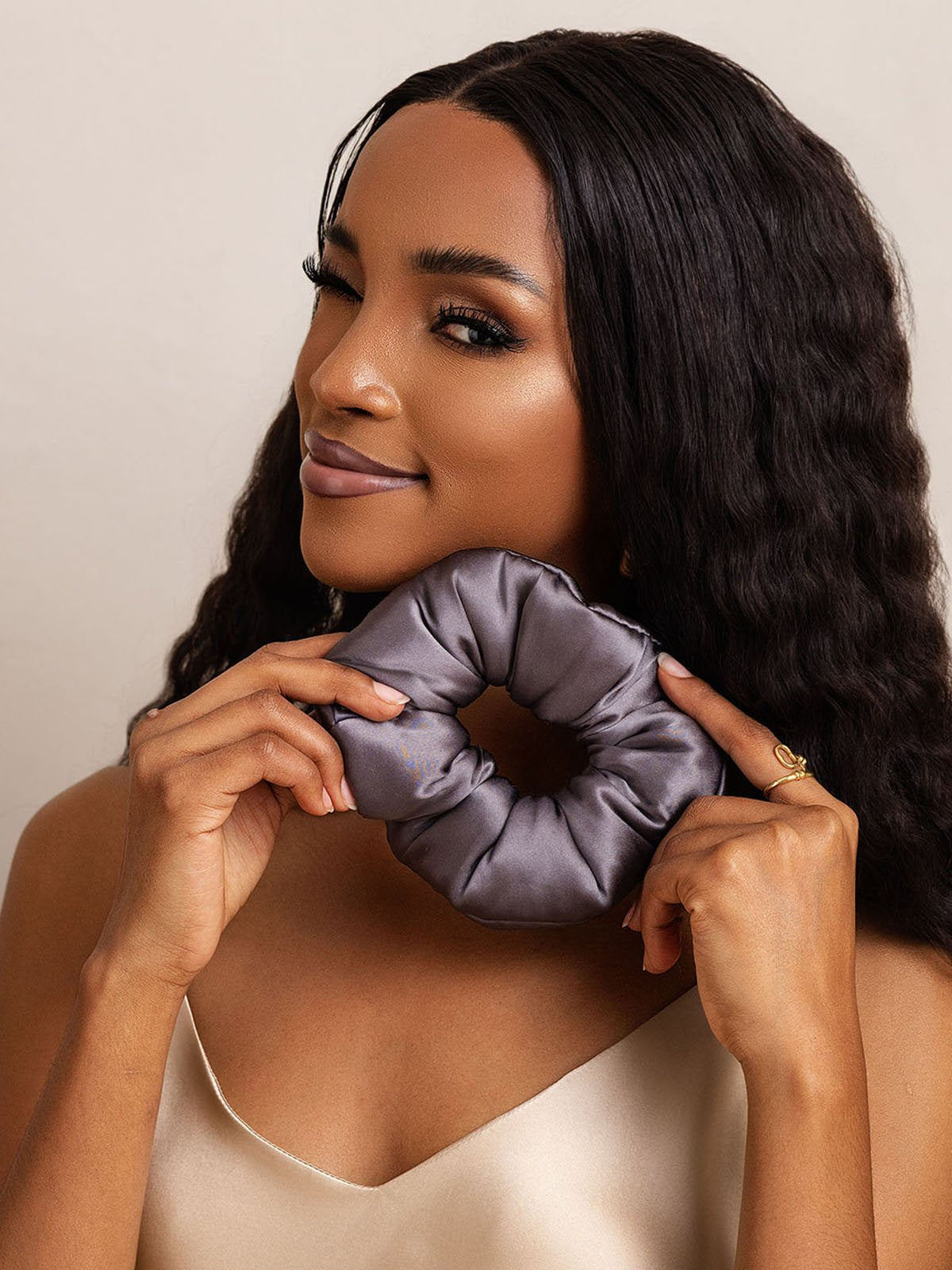 [Grigio Scuro] SilkSilky-IT Seta pura Scrunchie 001