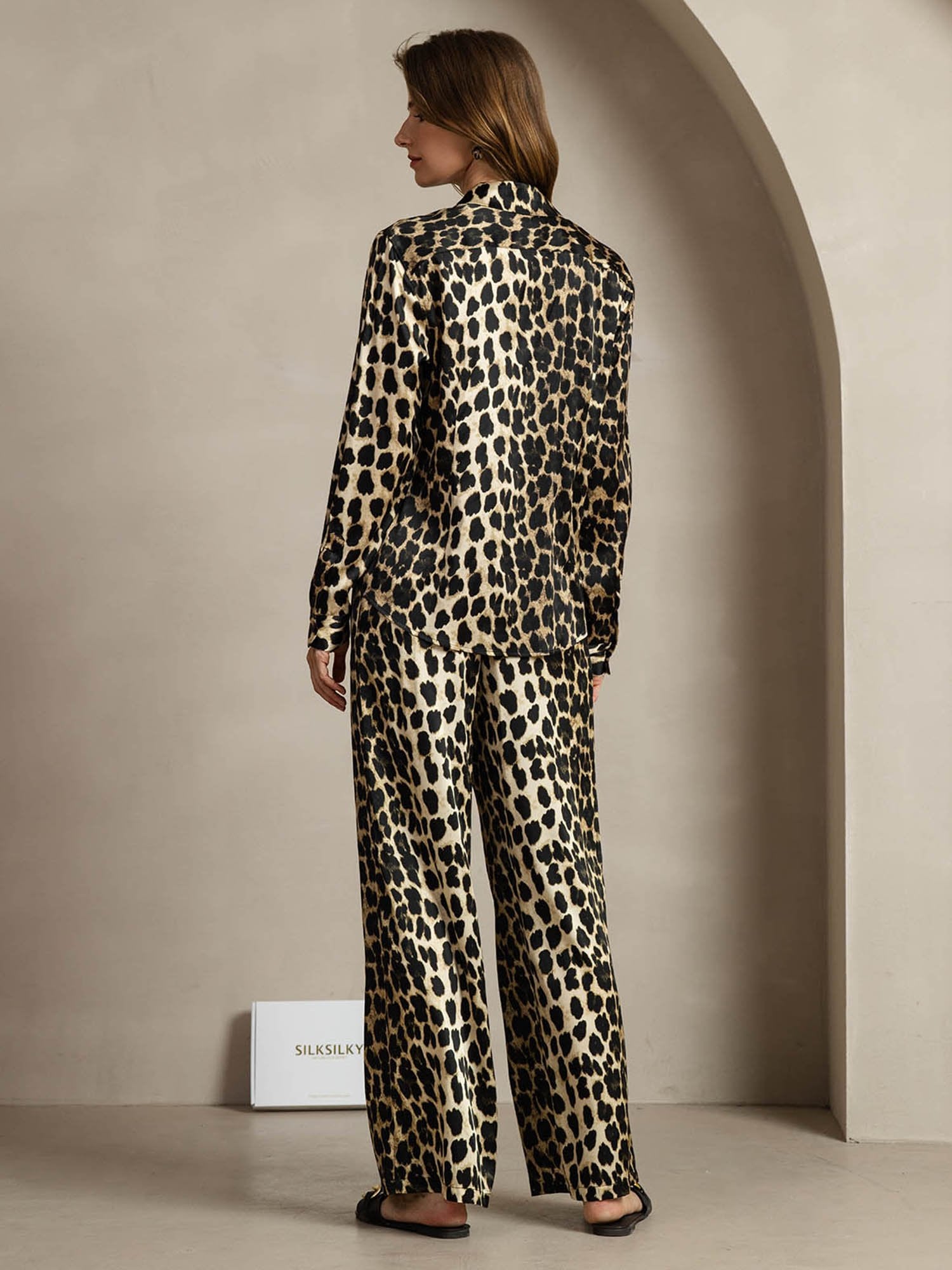 [Leopardo] SilkSilky-IT 19Momme Seta Colletto risvolto Women''s Outfit Sets 002